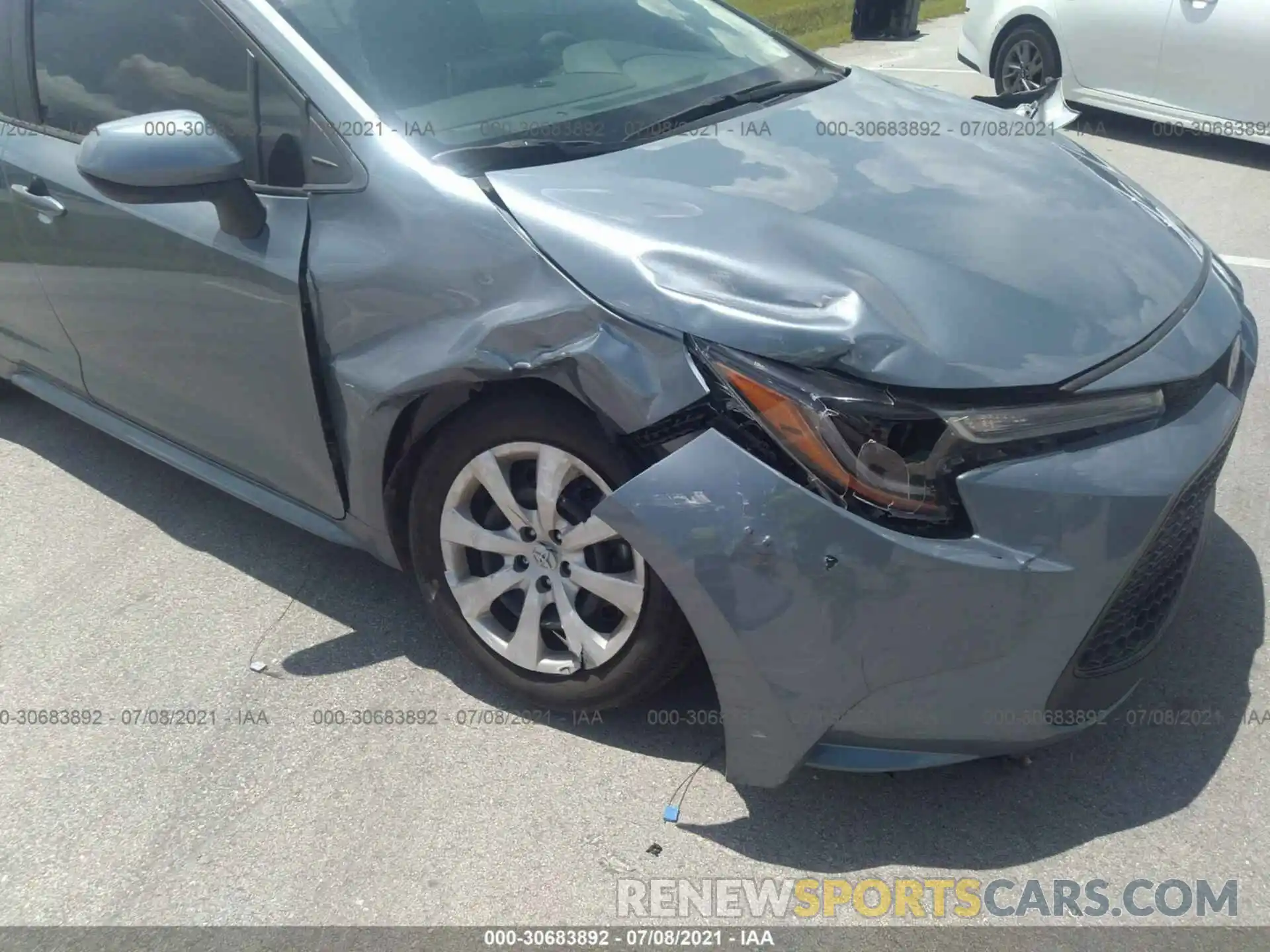 6 Photograph of a damaged car 5YFEPRAE3LP070411 TOYOTA COROLLA 2020