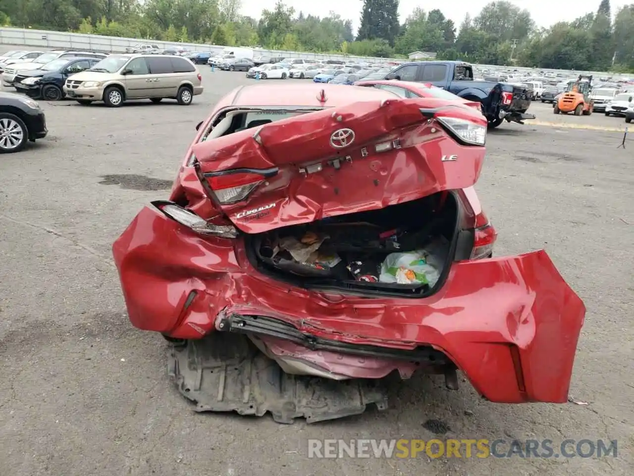 9 Photograph of a damaged car 5YFEPRAE3LP070635 TOYOTA COROLLA 2020