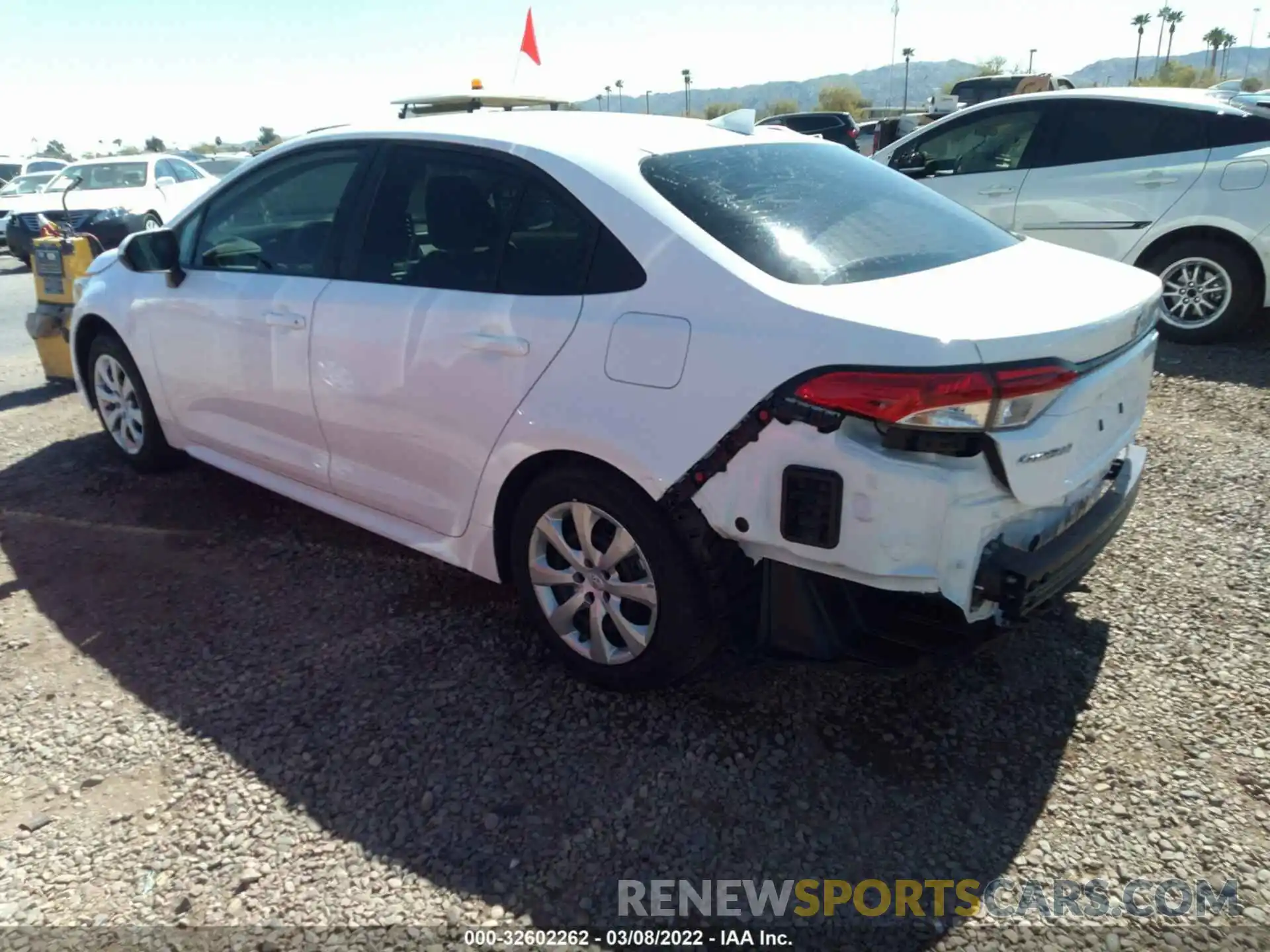 3 Photograph of a damaged car 5YFEPRAE3LP071090 TOYOTA COROLLA 2020