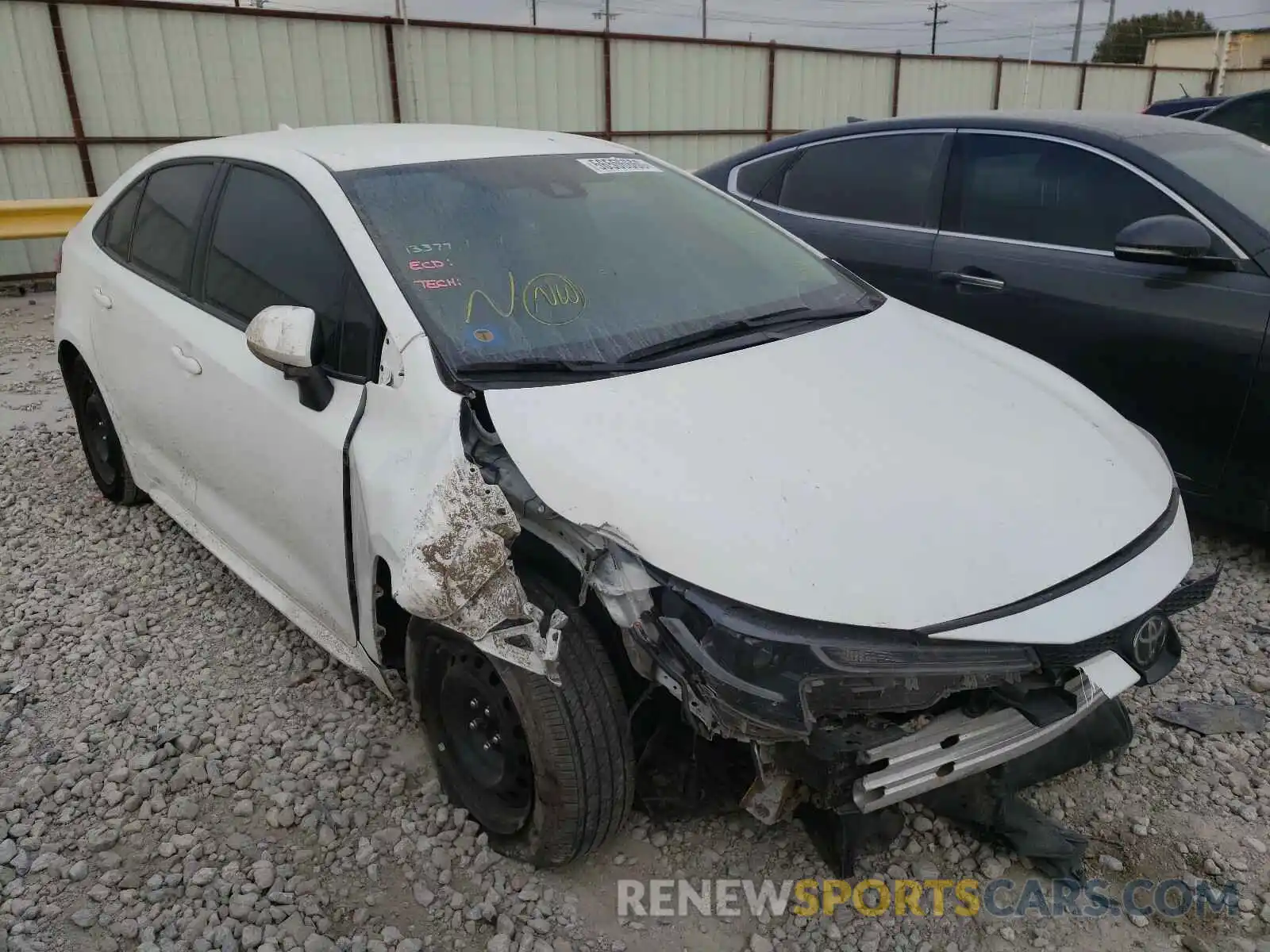 1 Photograph of a damaged car 5YFEPRAE3LP072983 TOYOTA COROLLA 2020