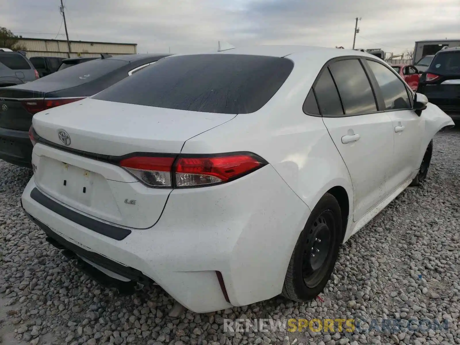 4 Photograph of a damaged car 5YFEPRAE3LP072983 TOYOTA COROLLA 2020