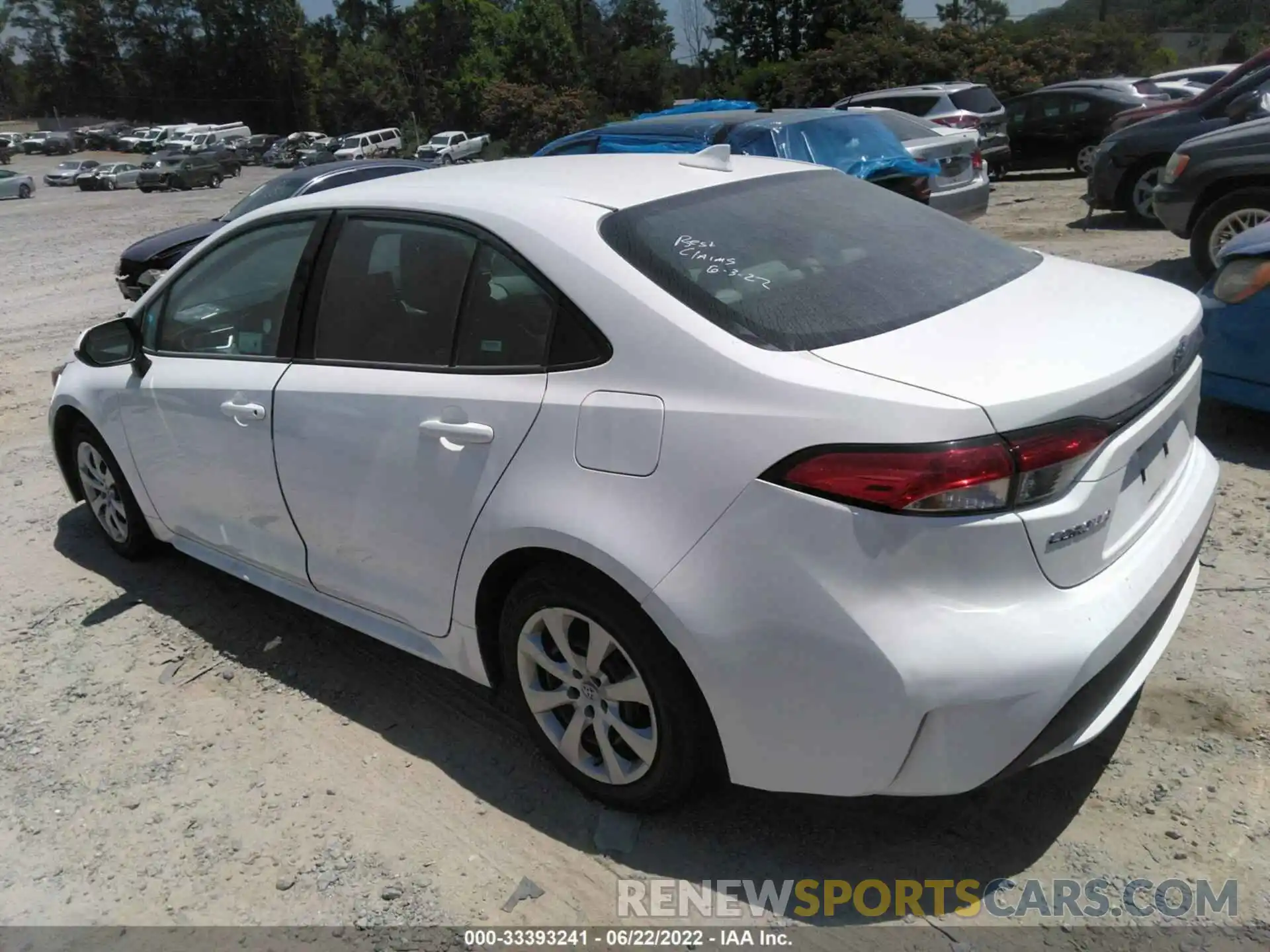 3 Photograph of a damaged car 5YFEPRAE3LP073891 TOYOTA COROLLA 2020