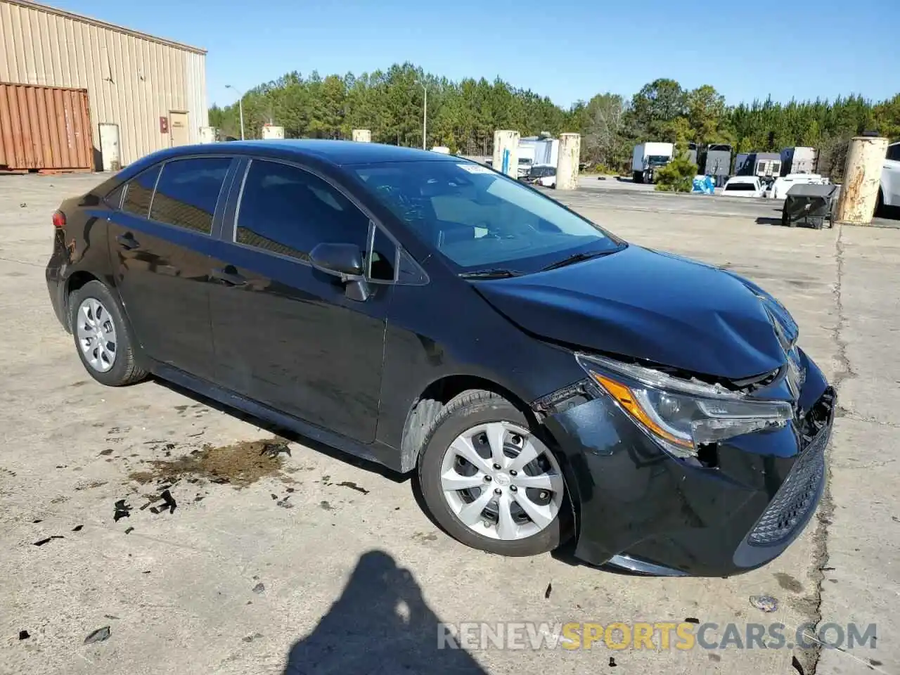 4 Photograph of a damaged car 5YFEPRAE3LP074121 TOYOTA COROLLA 2020