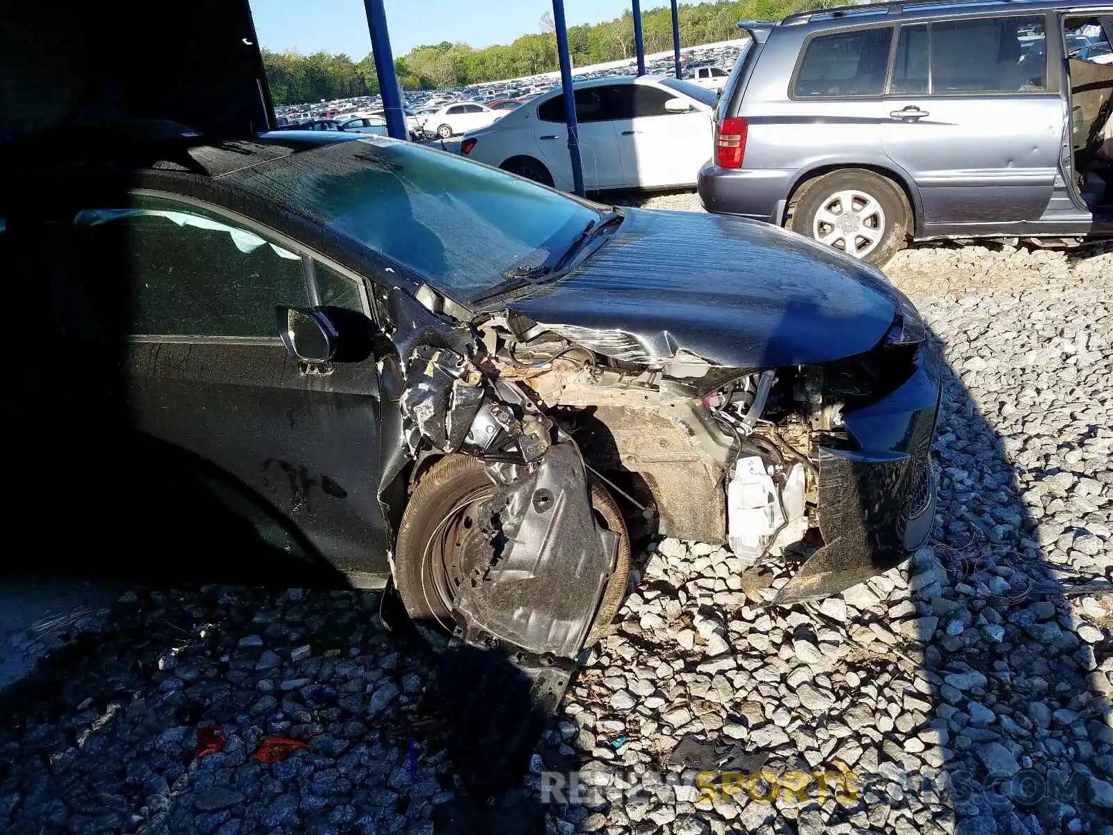 9 Photograph of a damaged car 5YFEPRAE3LP074331 TOYOTA COROLLA 2020