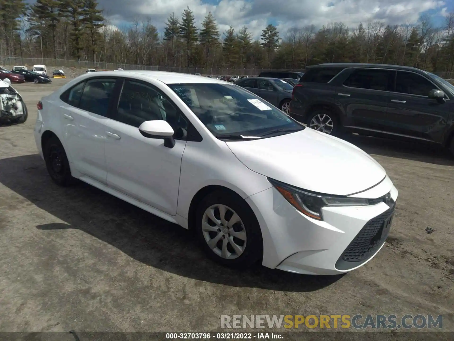 1 Photograph of a damaged car 5YFEPRAE3LP074832 TOYOTA COROLLA 2020