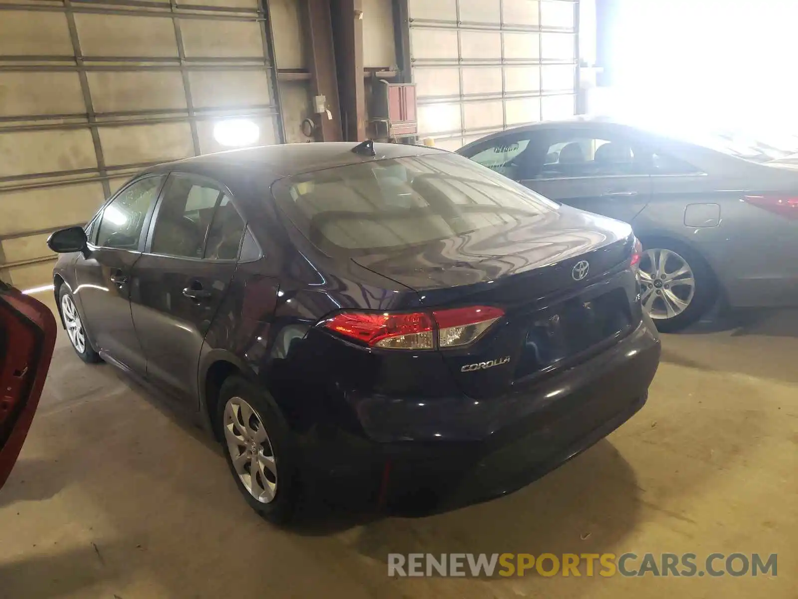 3 Photograph of a damaged car 5YFEPRAE3LP075169 TOYOTA COROLLA 2020