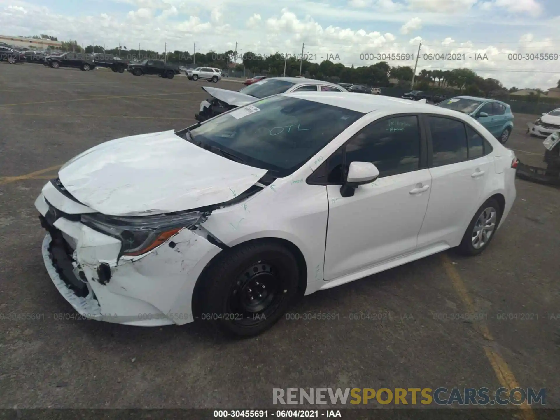 2 Photograph of a damaged car 5YFEPRAE3LP075205 TOYOTA COROLLA 2020