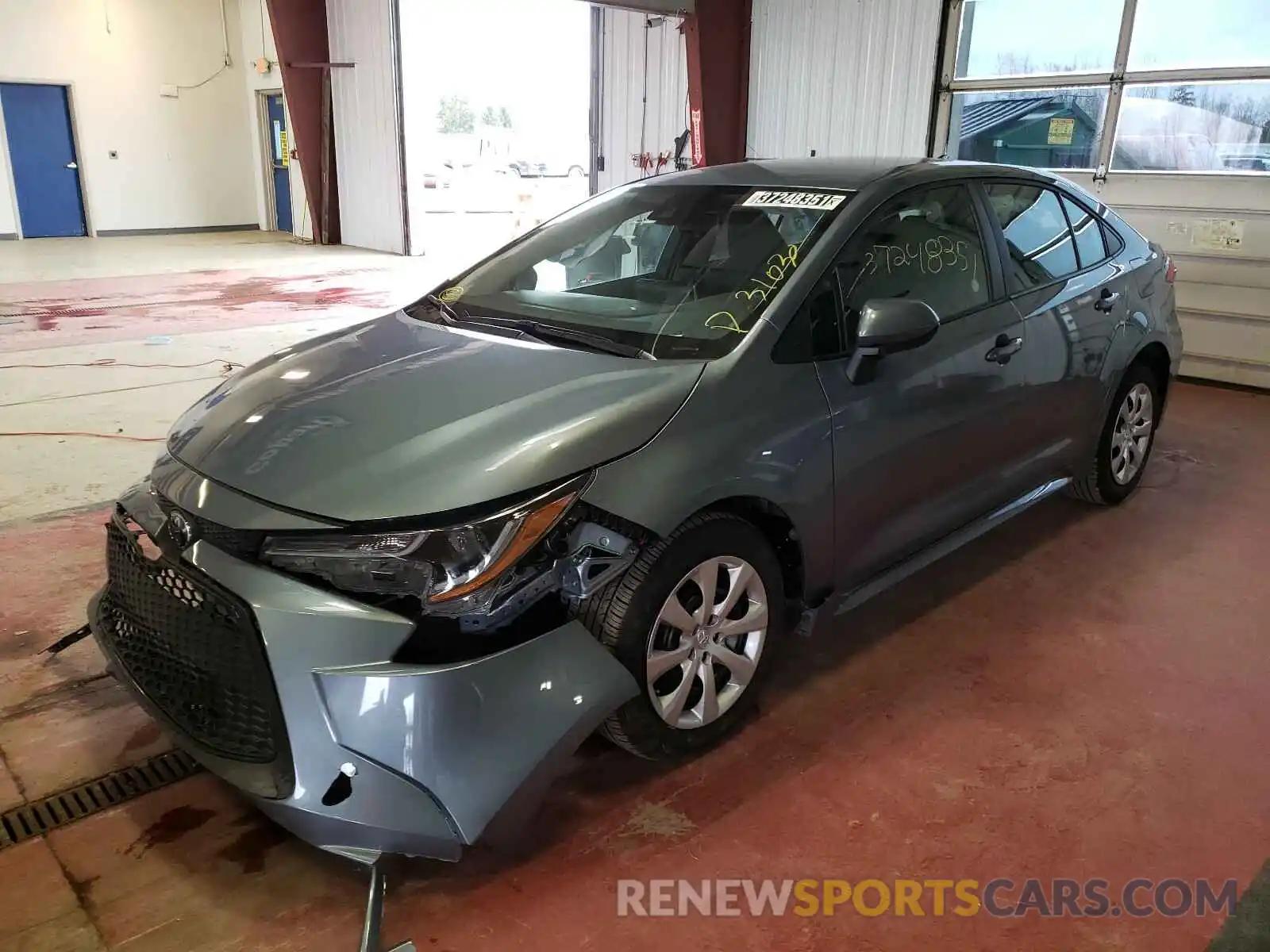 2 Photograph of a damaged car 5YFEPRAE3LP076113 TOYOTA COROLLA 2020