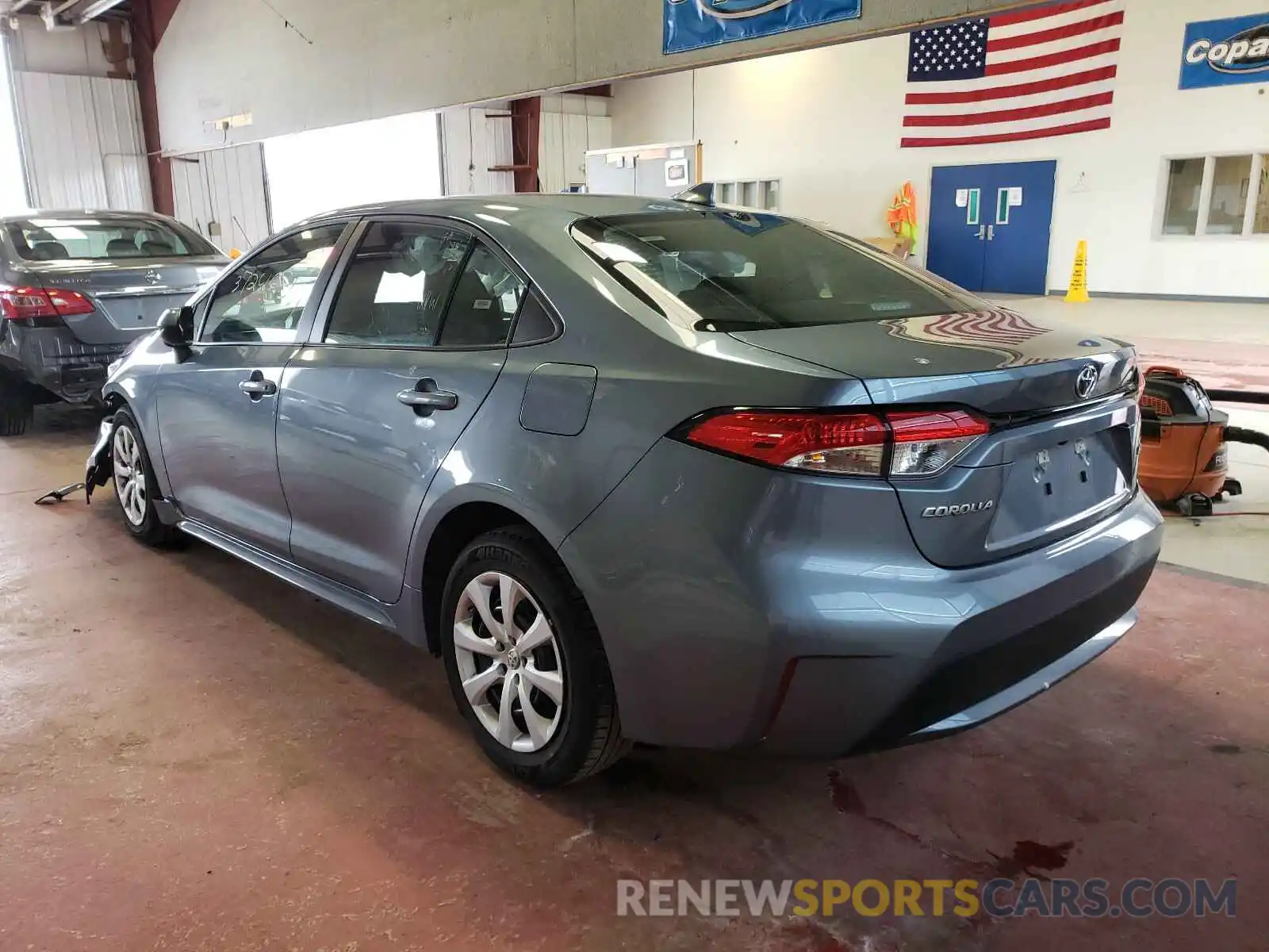 3 Photograph of a damaged car 5YFEPRAE3LP076113 TOYOTA COROLLA 2020