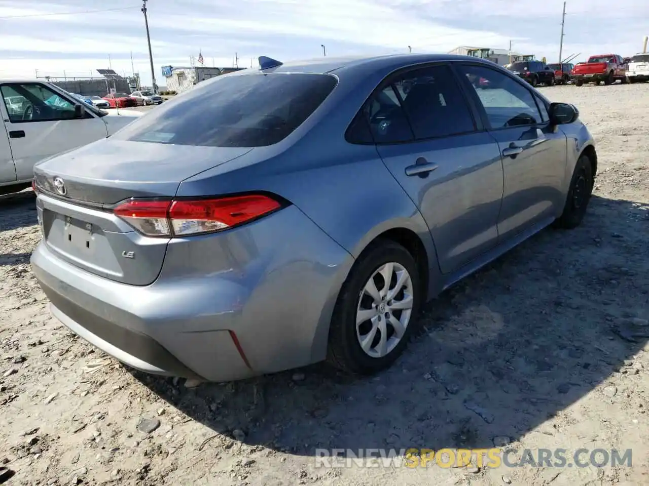 4 Photograph of a damaged car 5YFEPRAE3LP076287 TOYOTA COROLLA 2020