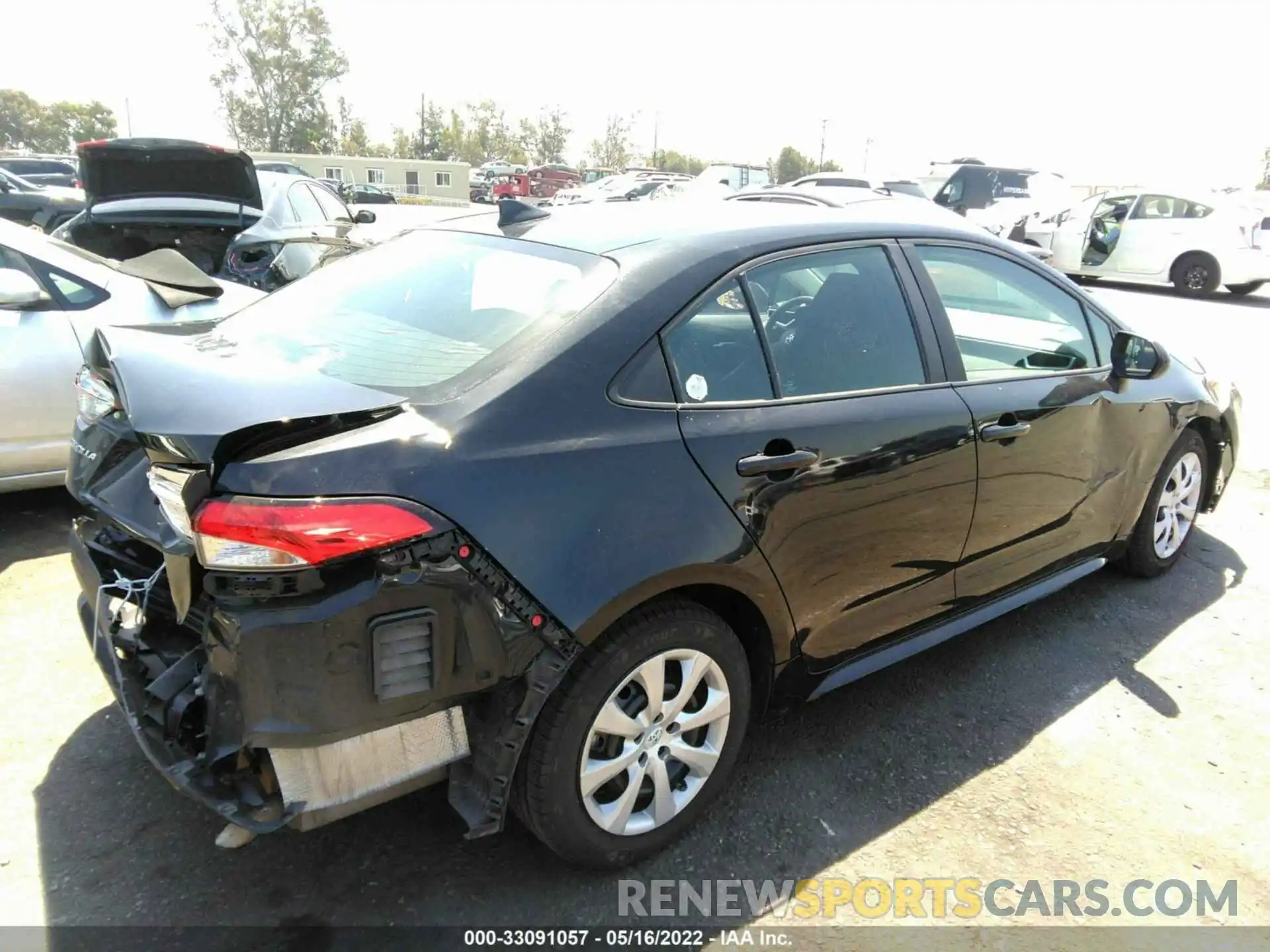 4 Photograph of a damaged car 5YFEPRAE3LP076726 TOYOTA COROLLA 2020