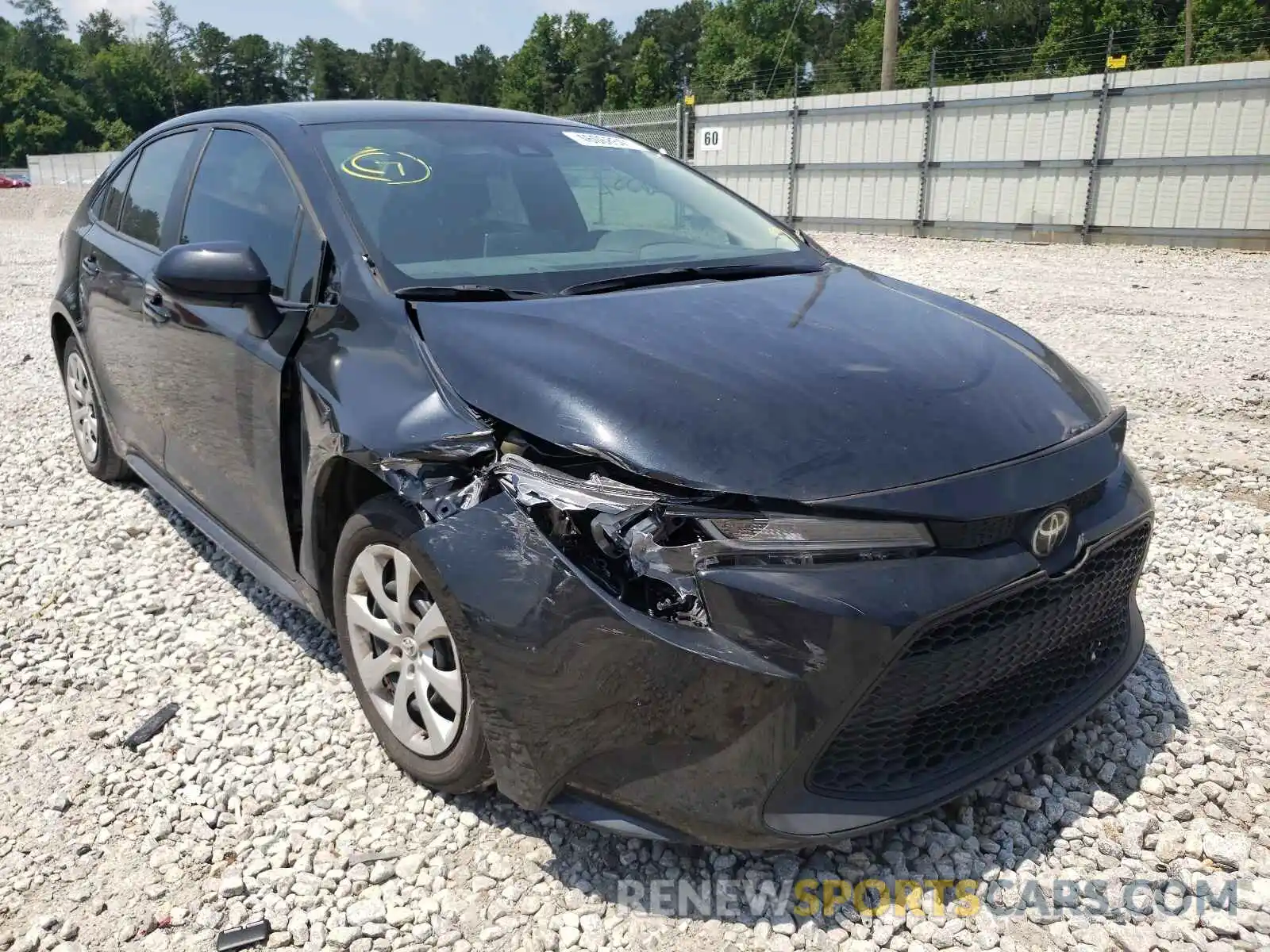 1 Photograph of a damaged car 5YFEPRAE3LP076922 TOYOTA COROLLA 2020