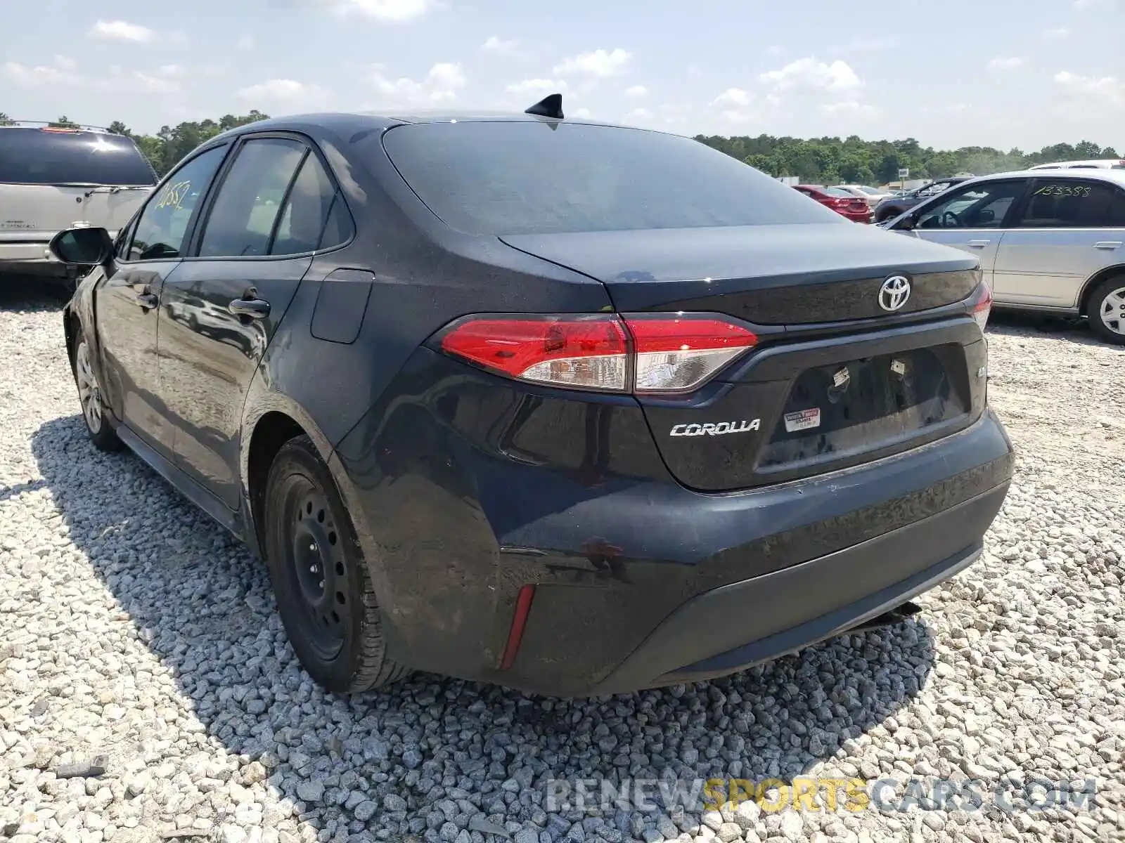 3 Photograph of a damaged car 5YFEPRAE3LP076922 TOYOTA COROLLA 2020