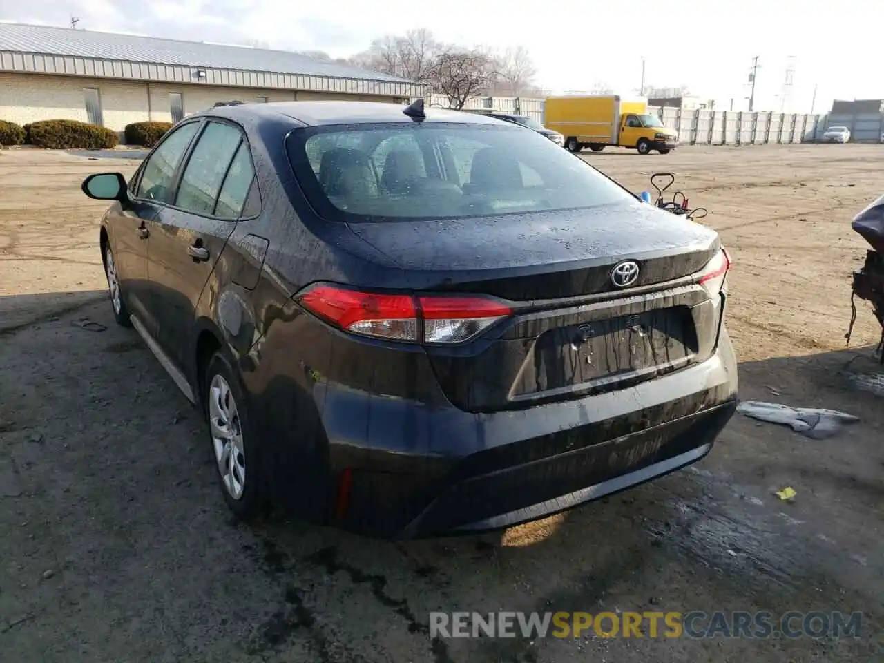 3 Photograph of a damaged car 5YFEPRAE3LP077553 TOYOTA COROLLA 2020