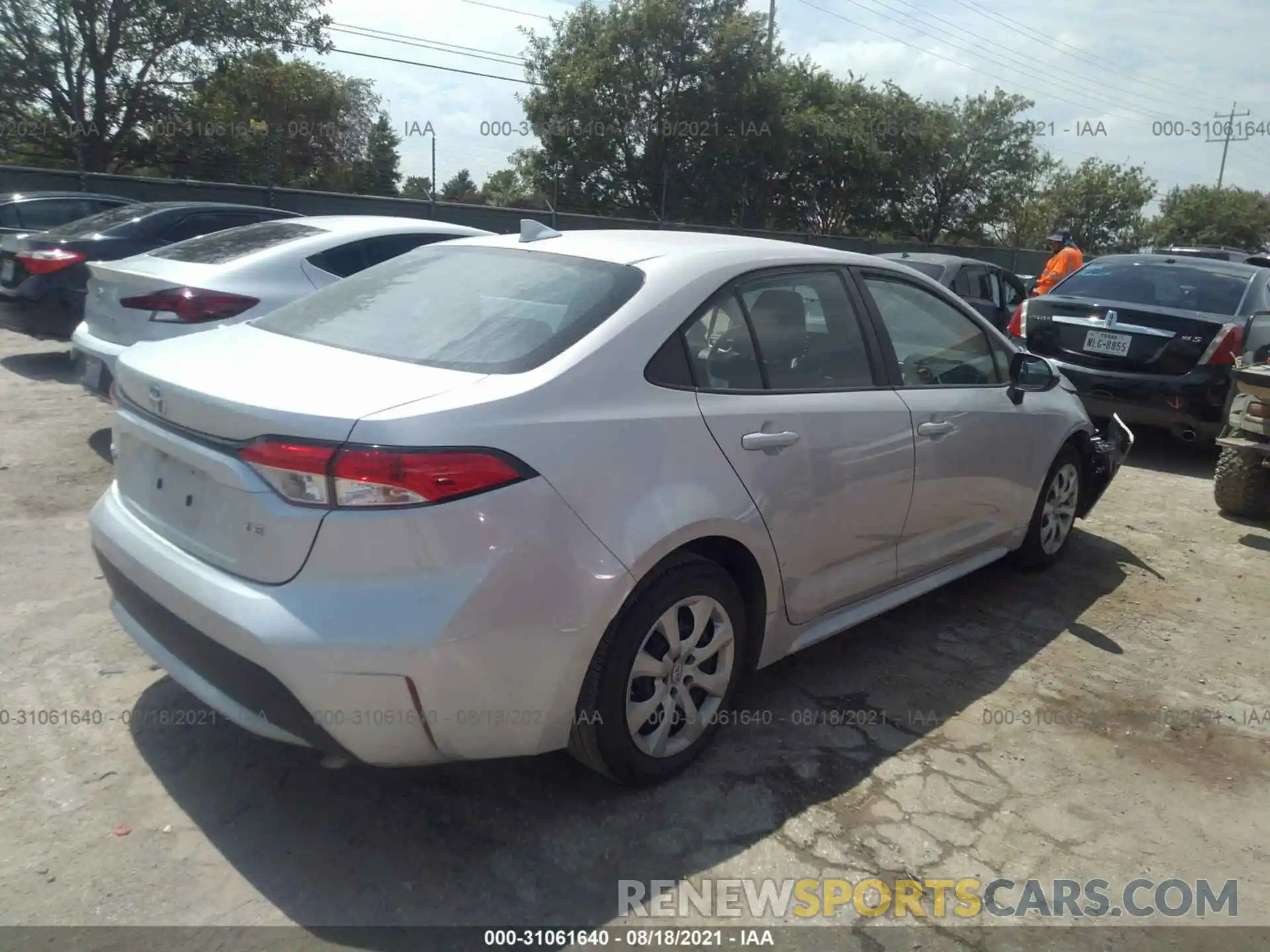 4 Photograph of a damaged car 5YFEPRAE3LP079206 TOYOTA COROLLA 2020