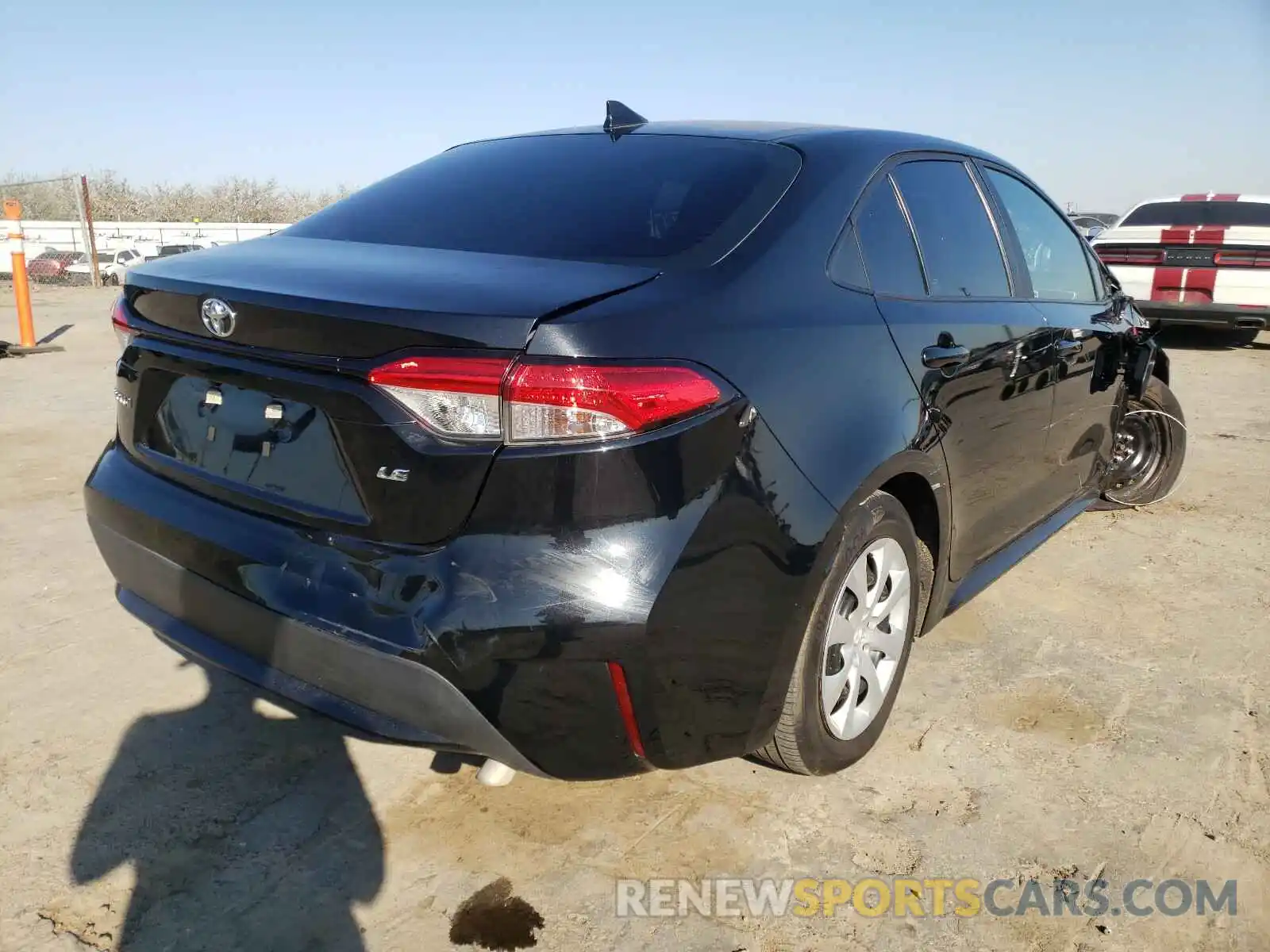 4 Photograph of a damaged car 5YFEPRAE3LP079867 TOYOTA COROLLA 2020