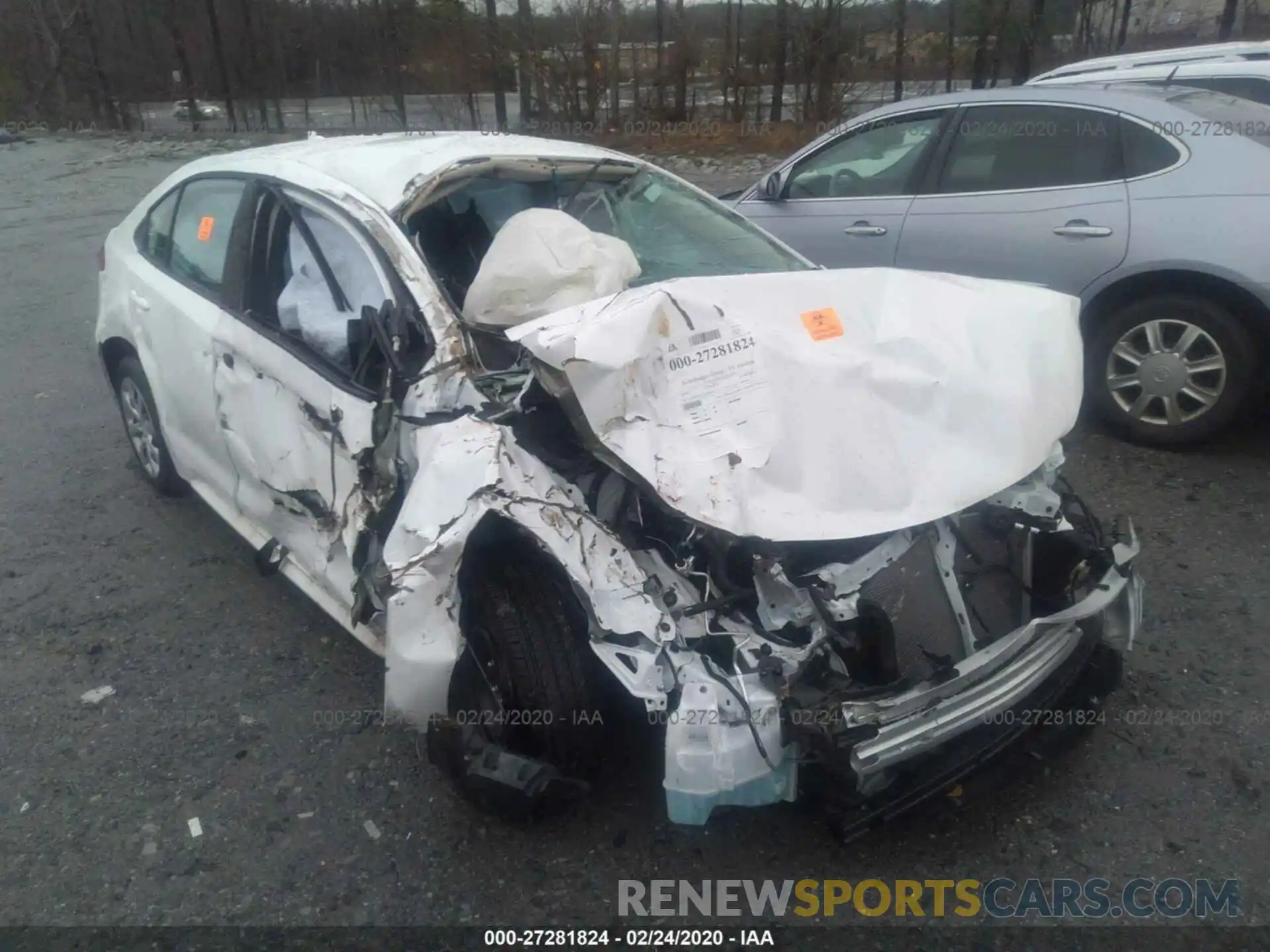 1 Photograph of a damaged car 5YFEPRAE3LP080324 TOYOTA COROLLA 2020