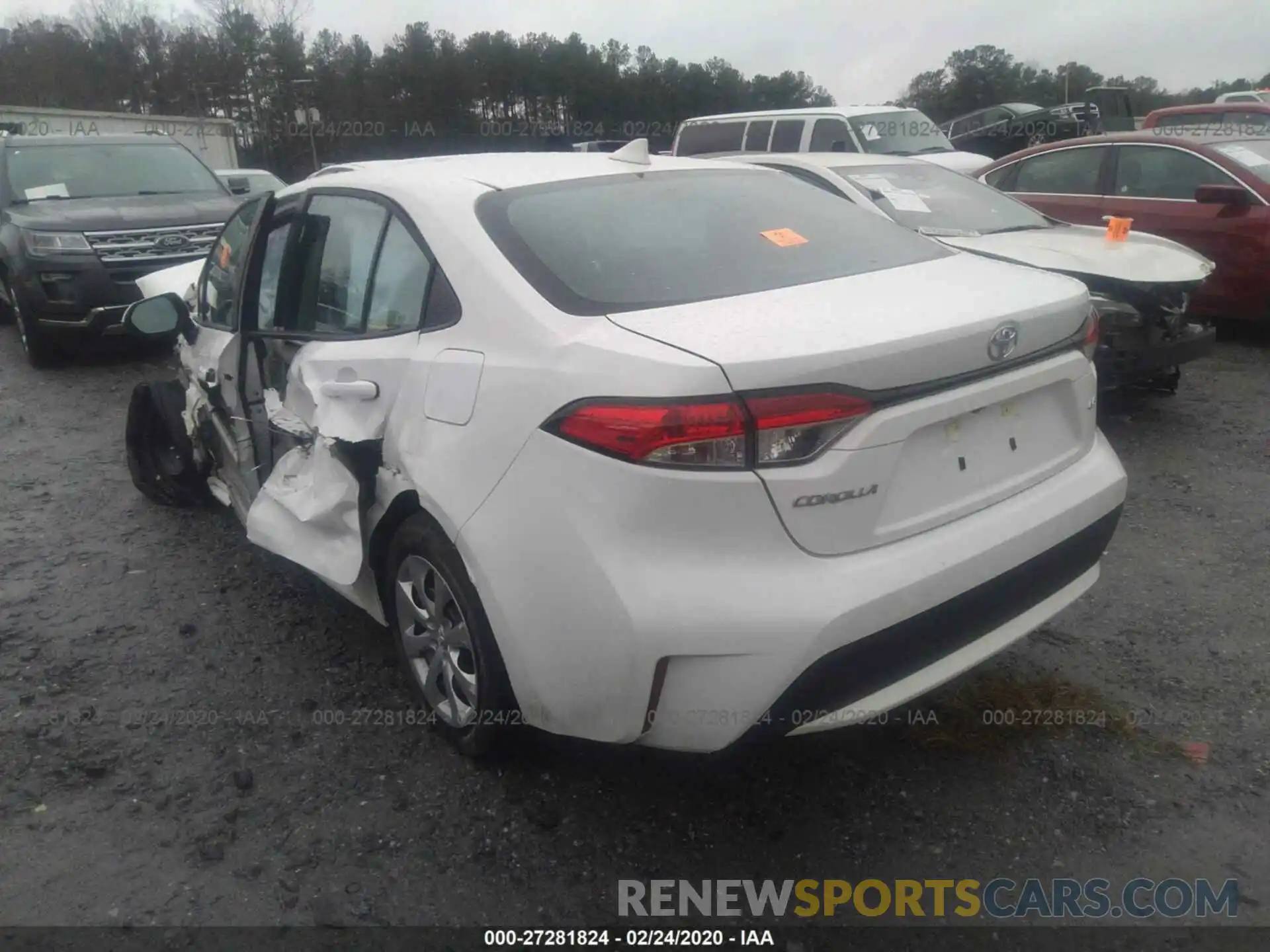 3 Photograph of a damaged car 5YFEPRAE3LP080324 TOYOTA COROLLA 2020