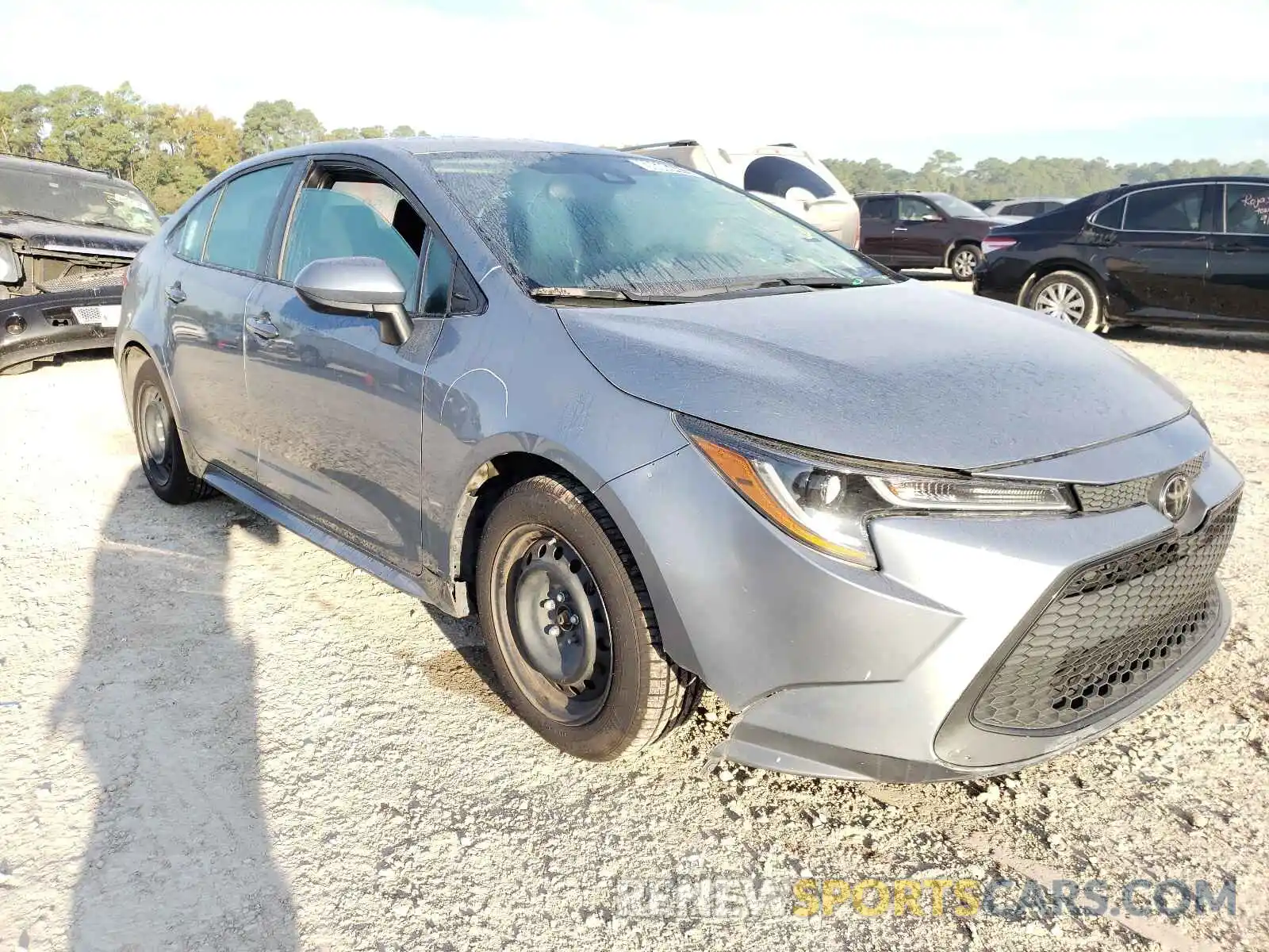 1 Photograph of a damaged car 5YFEPRAE3LP080338 TOYOTA COROLLA 2020