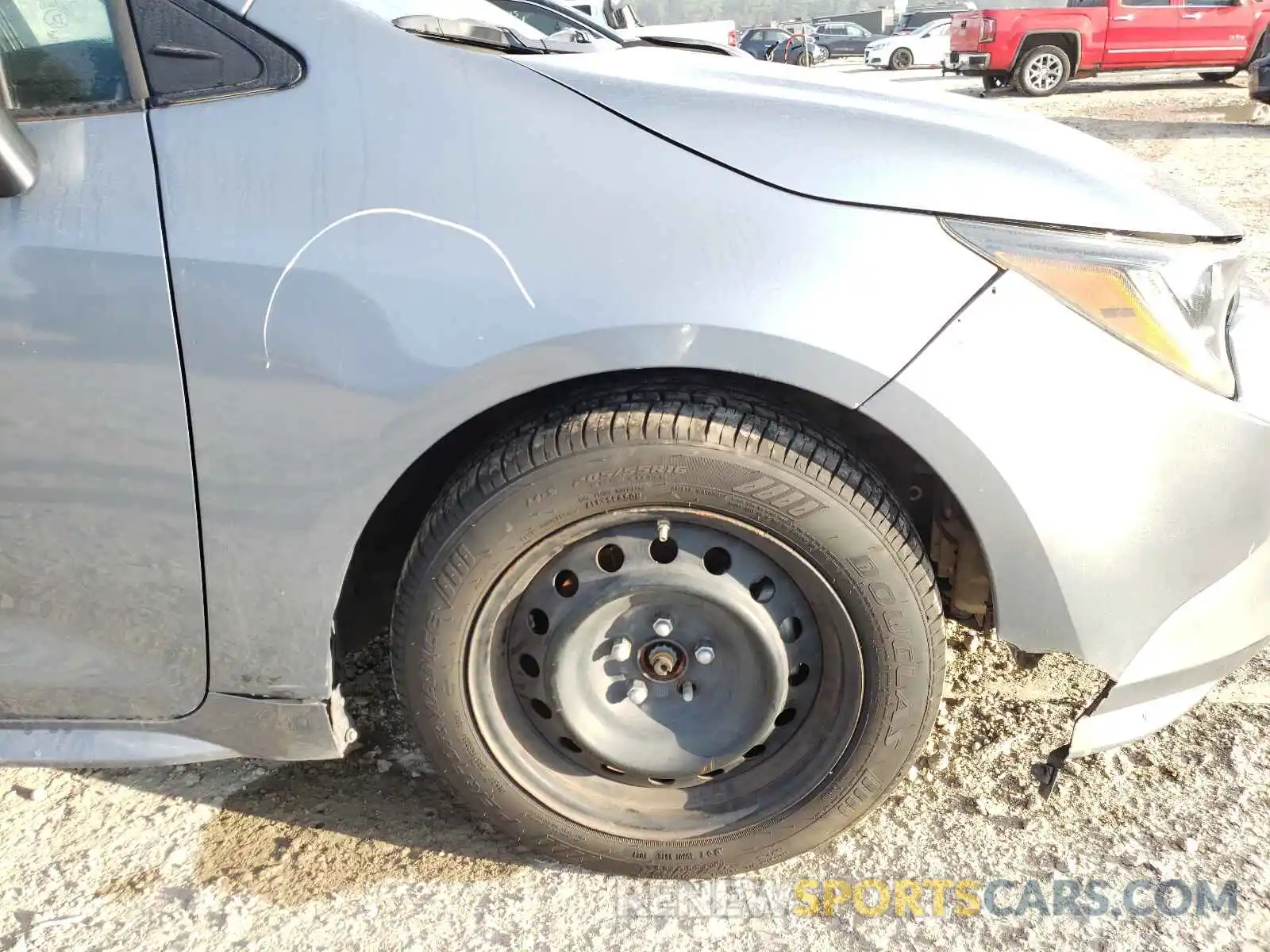 9 Photograph of a damaged car 5YFEPRAE3LP080338 TOYOTA COROLLA 2020