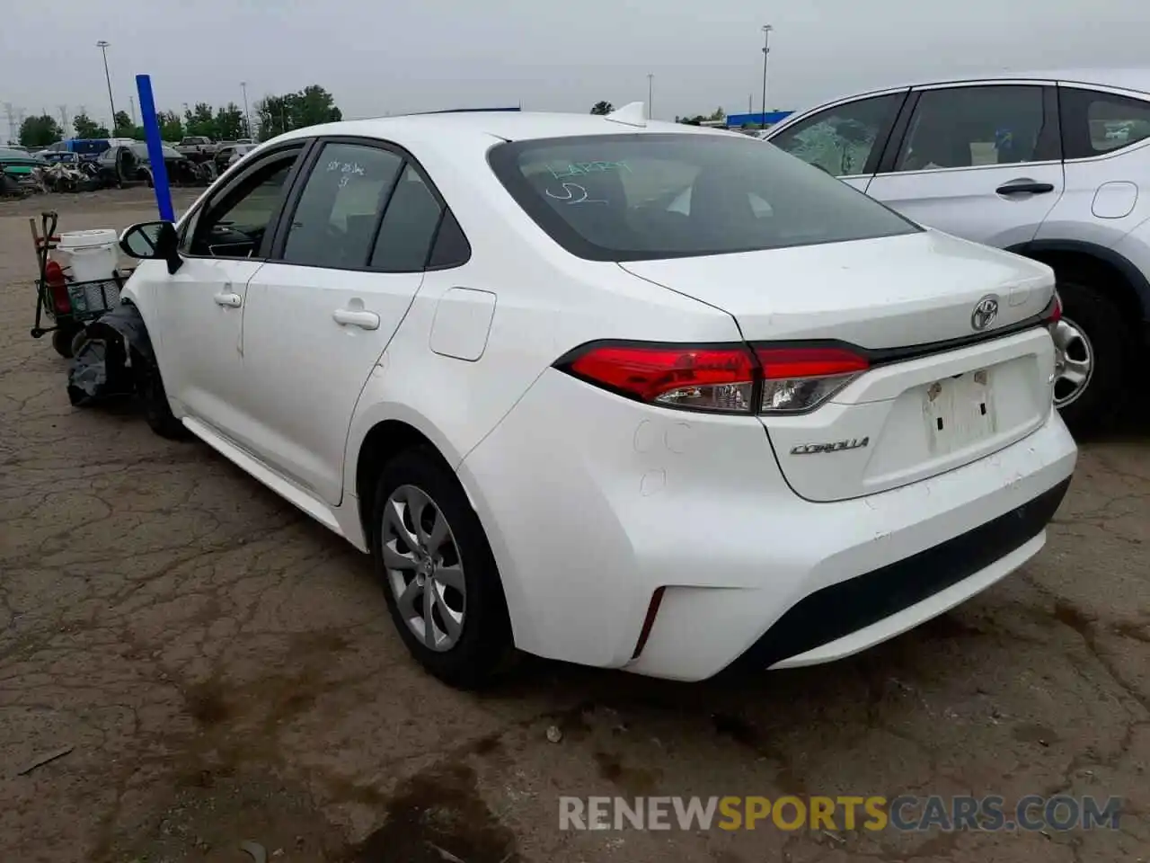 3 Photograph of a damaged car 5YFEPRAE3LP080484 TOYOTA COROLLA 2020