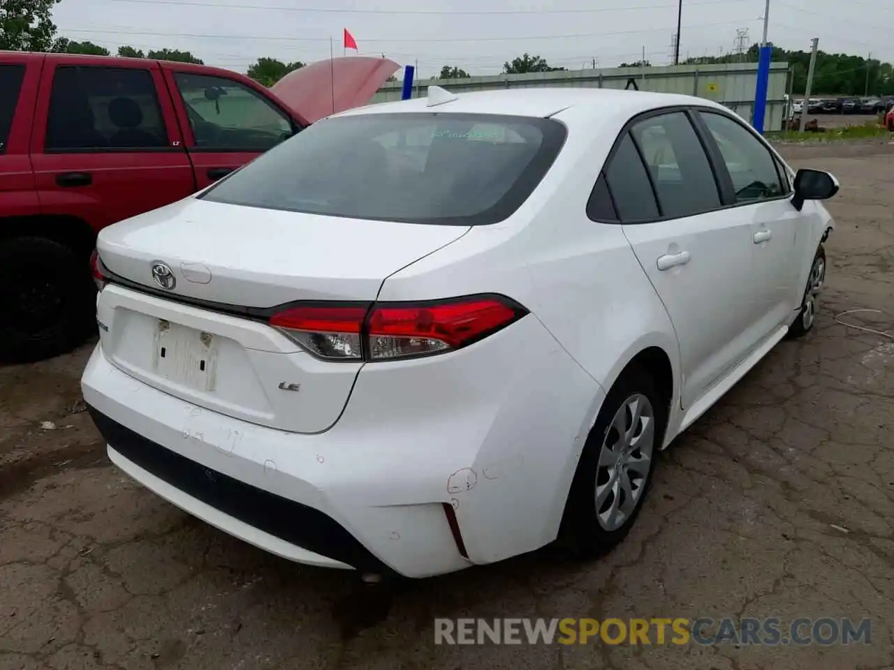 4 Photograph of a damaged car 5YFEPRAE3LP080484 TOYOTA COROLLA 2020