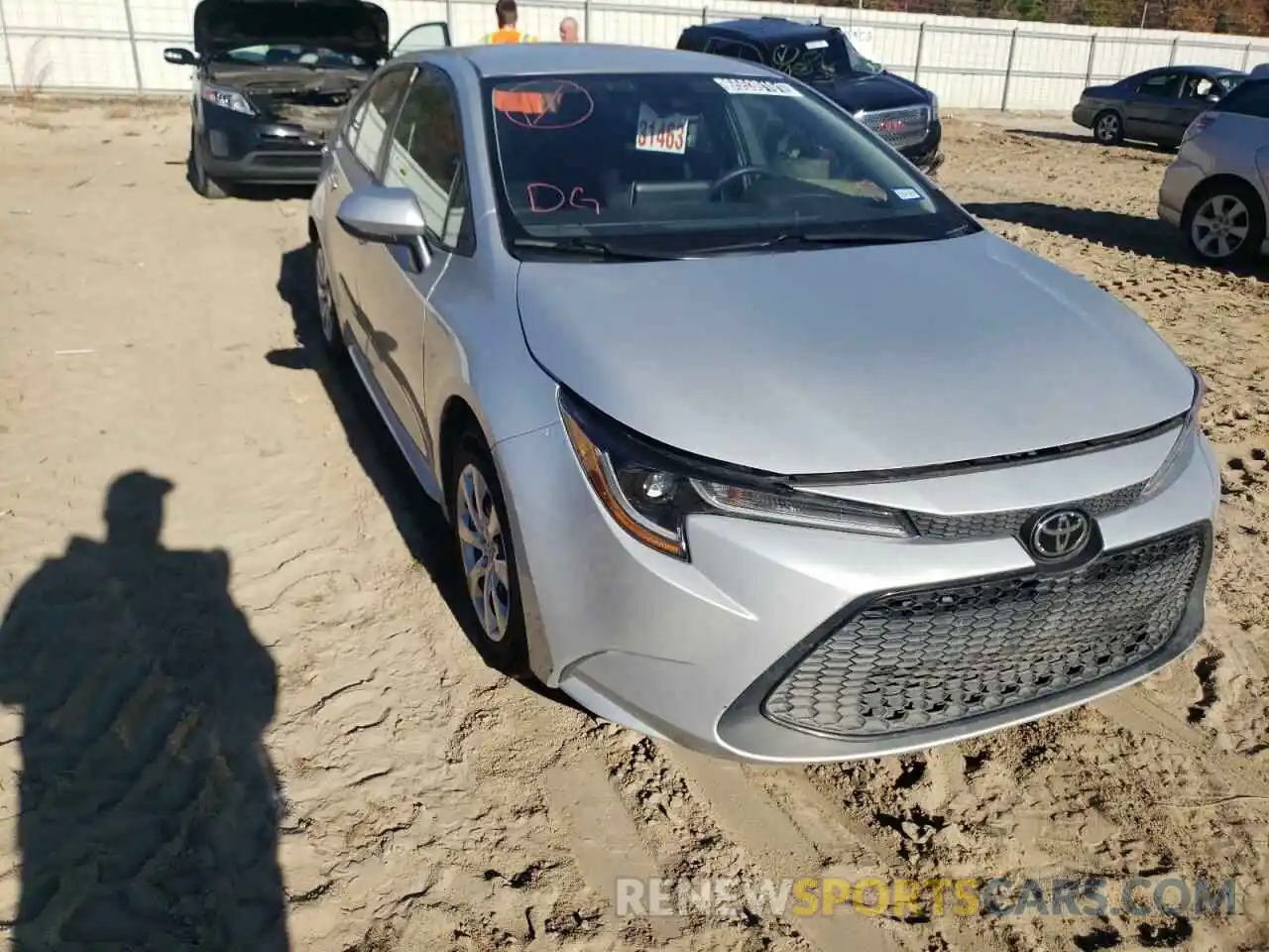 1 Photograph of a damaged car 5YFEPRAE3LP080632 TOYOTA COROLLA 2020