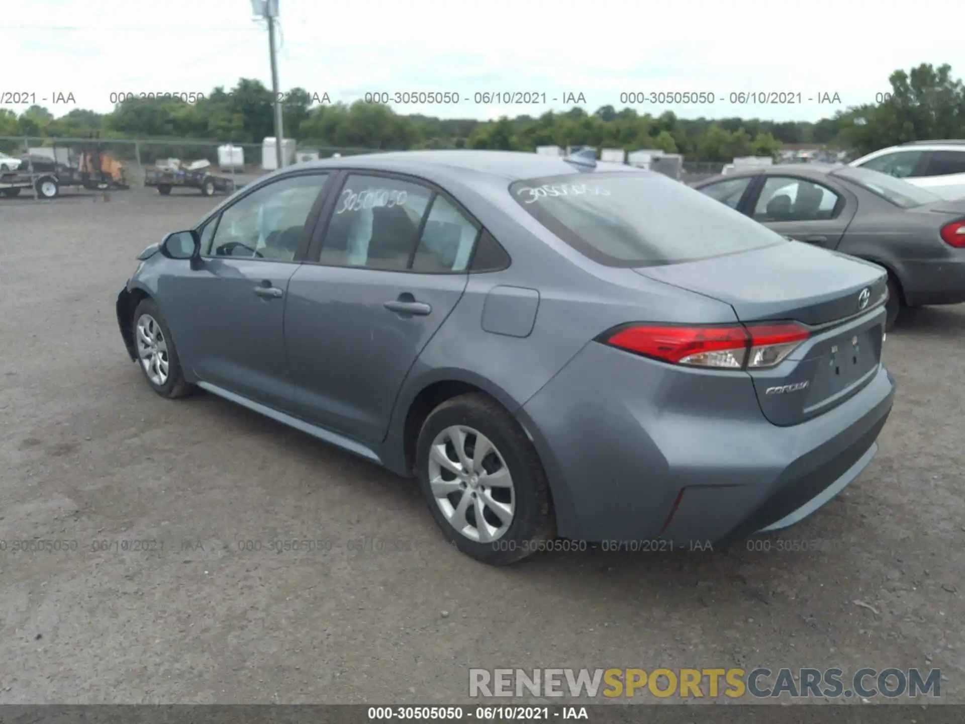 3 Photograph of a damaged car 5YFEPRAE3LP080873 TOYOTA COROLLA 2020