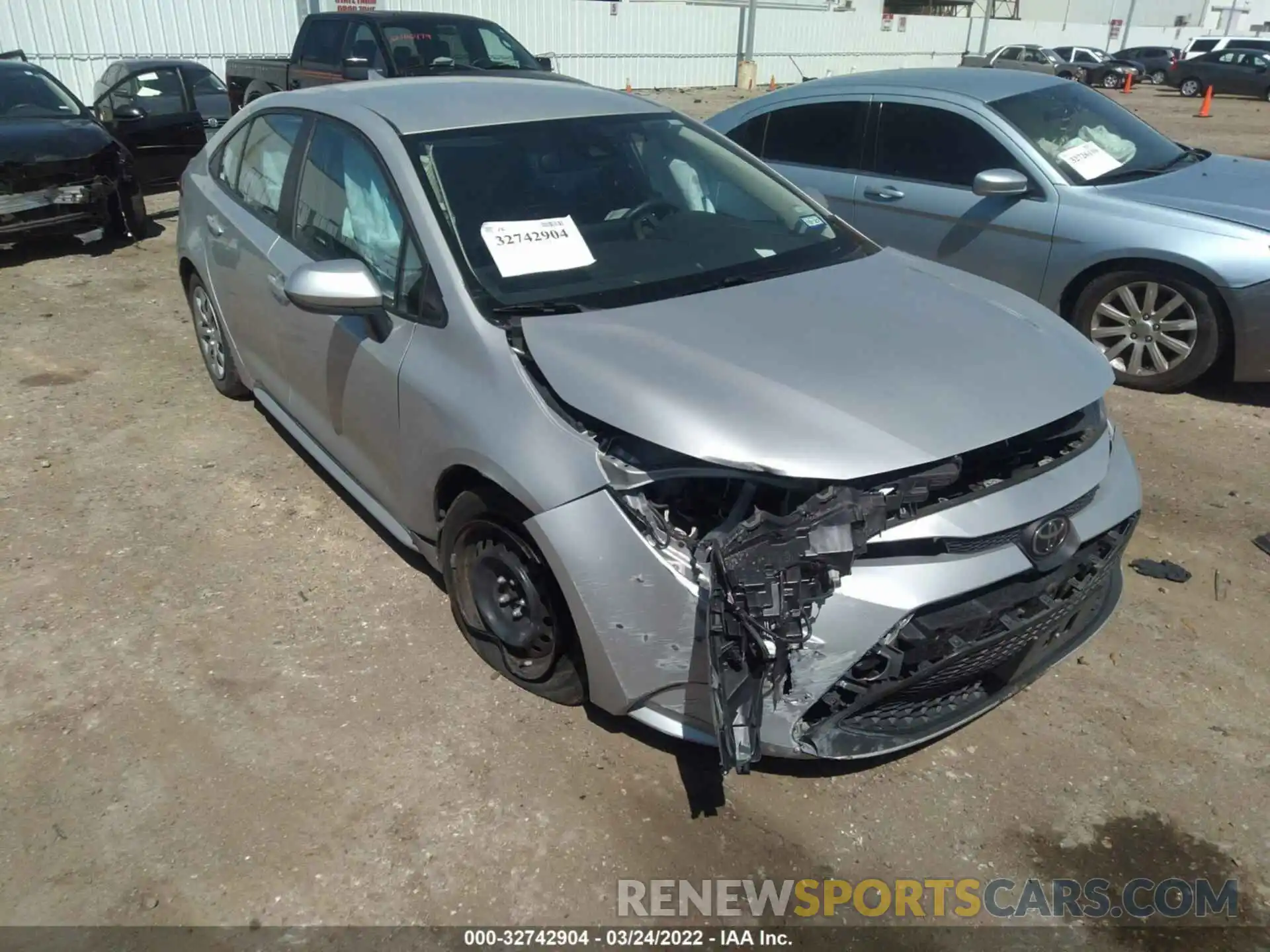 1 Photograph of a damaged car 5YFEPRAE3LP080906 TOYOTA COROLLA 2020