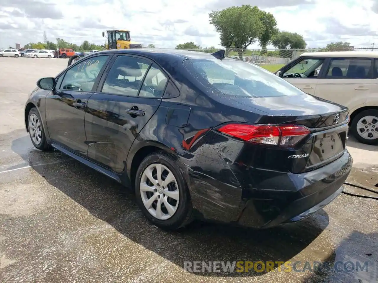 3 Photograph of a damaged car 5YFEPRAE3LP081070 TOYOTA COROLLA 2020