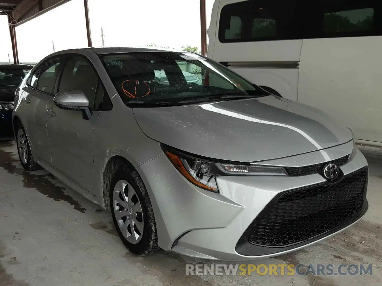 1 Photograph of a damaged car 5YFEPRAE3LP081697 TOYOTA COROLLA 2020