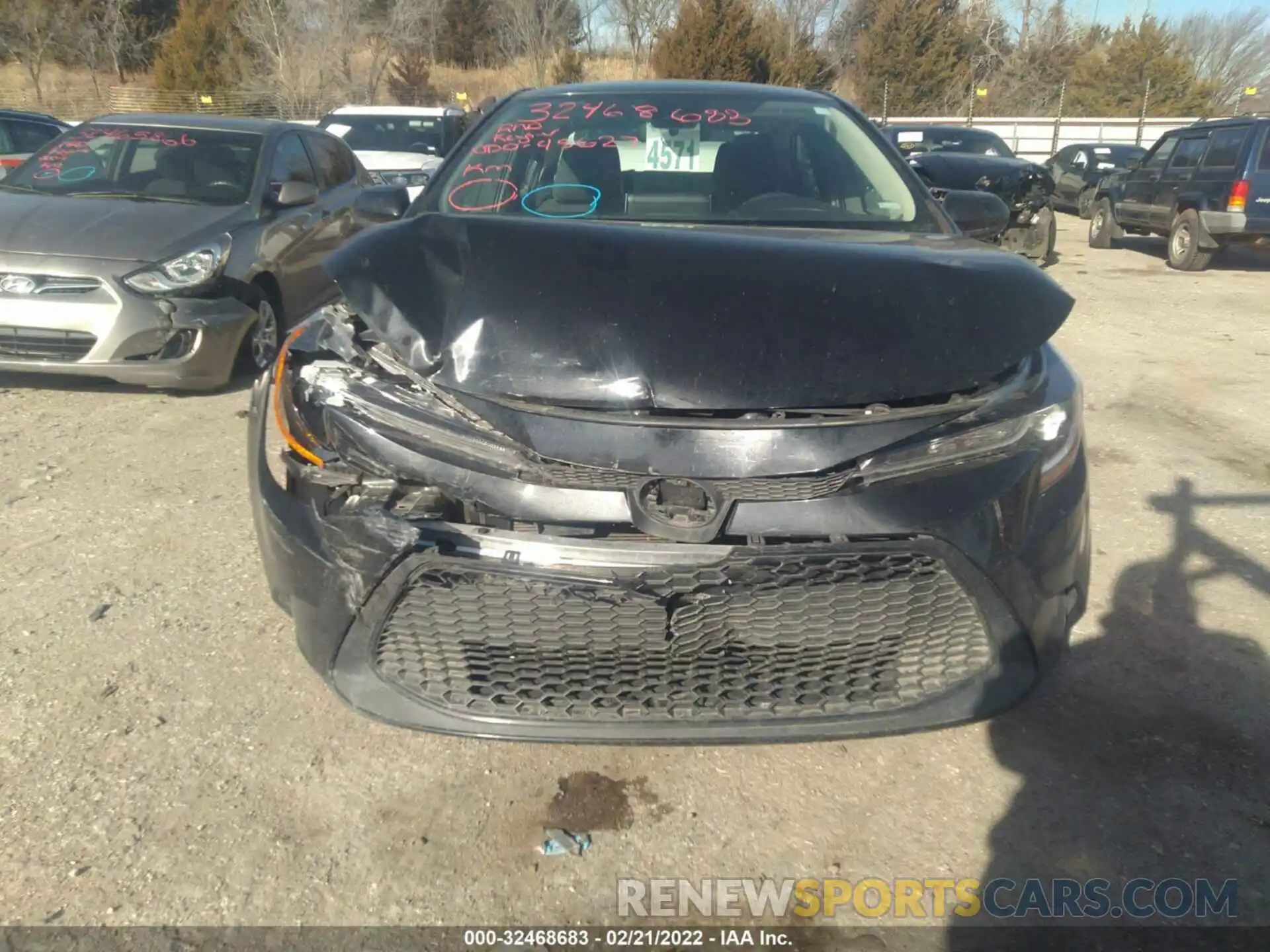 6 Photograph of a damaged car 5YFEPRAE3LP081876 TOYOTA COROLLA 2020