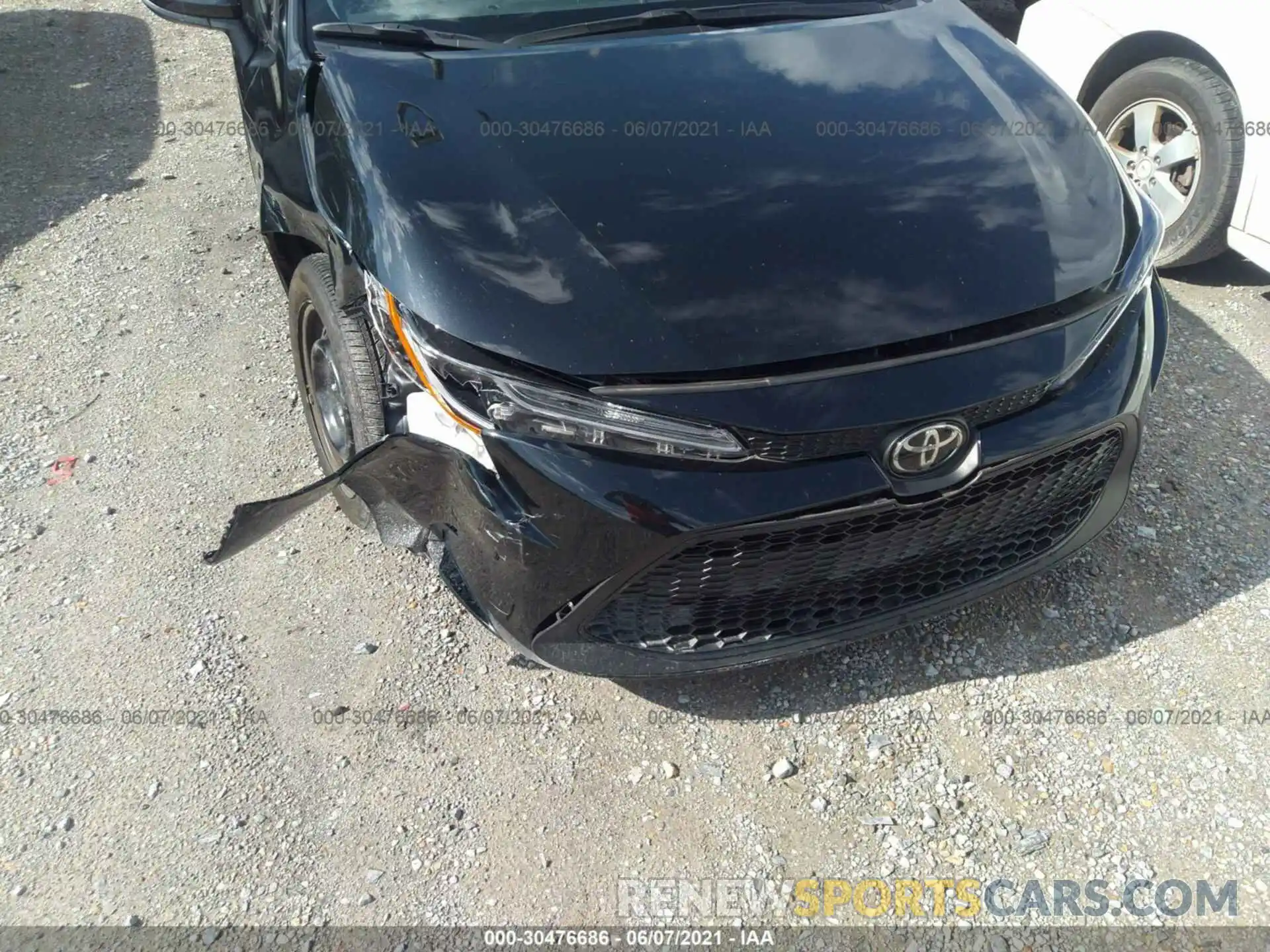 6 Photograph of a damaged car 5YFEPRAE3LP082803 TOYOTA COROLLA 2020