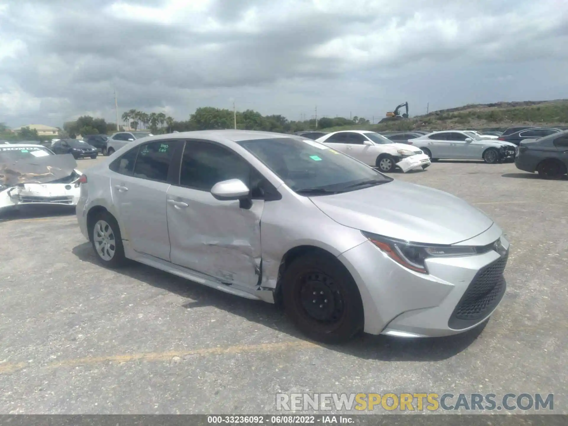 1 Photograph of a damaged car 5YFEPRAE3LP083997 TOYOTA COROLLA 2020