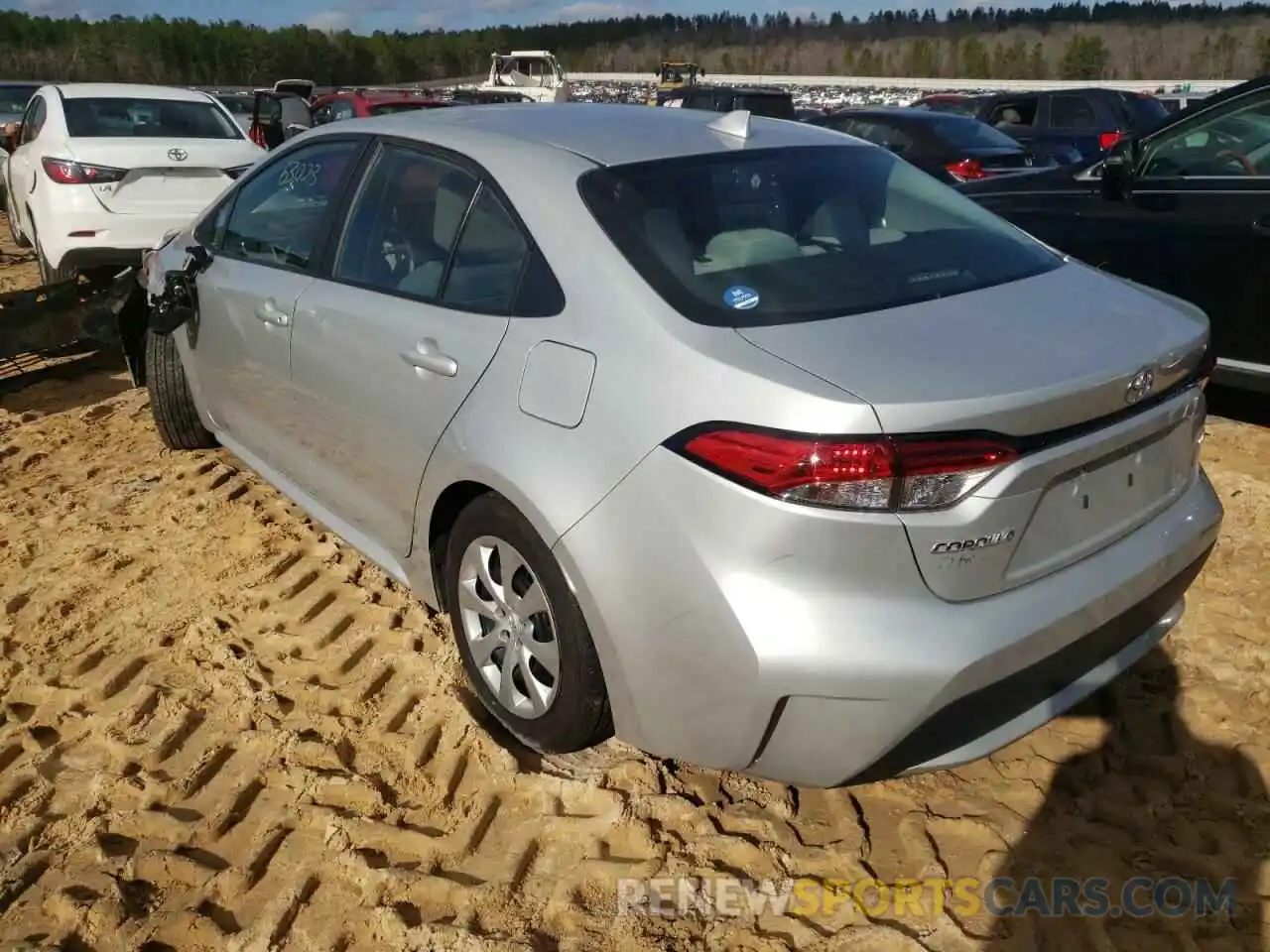 3 Photograph of a damaged car 5YFEPRAE3LP085023 TOYOTA COROLLA 2020