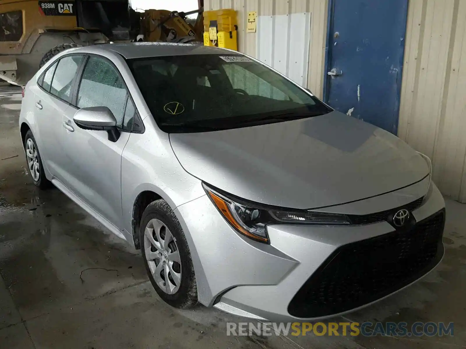 1 Photograph of a damaged car 5YFEPRAE3LP085202 TOYOTA COROLLA 2020