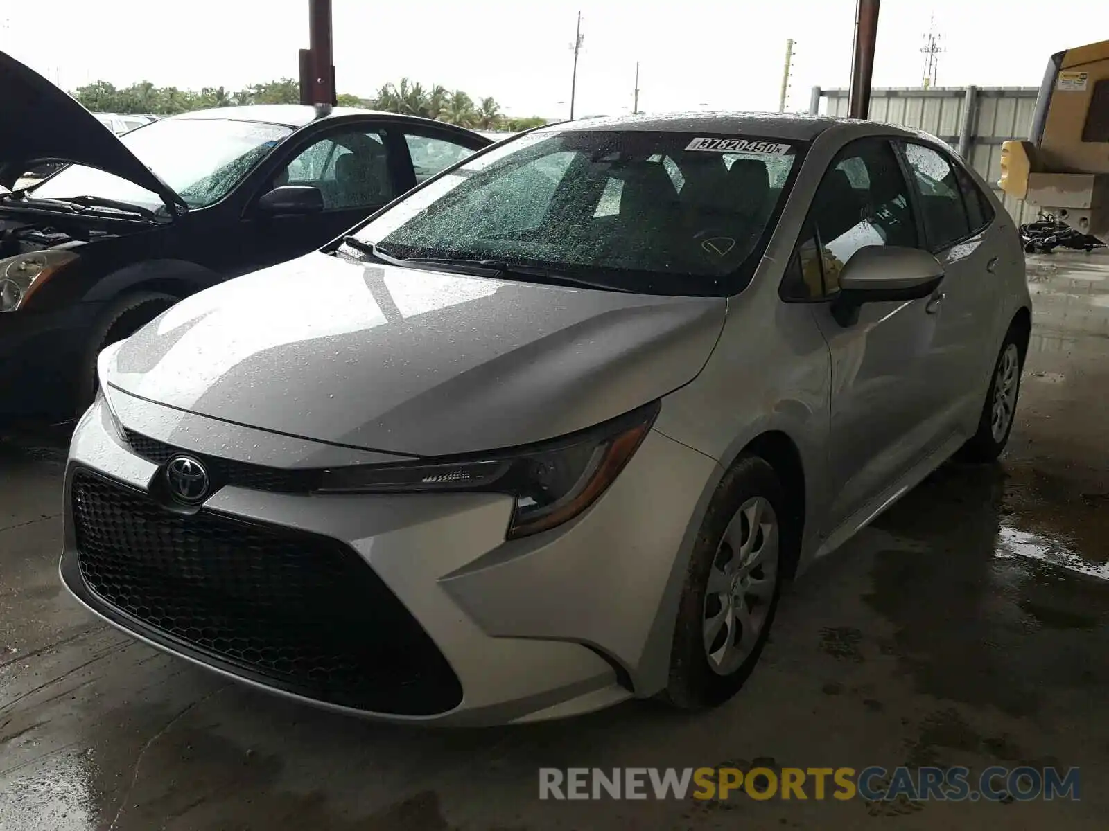 2 Photograph of a damaged car 5YFEPRAE3LP085202 TOYOTA COROLLA 2020