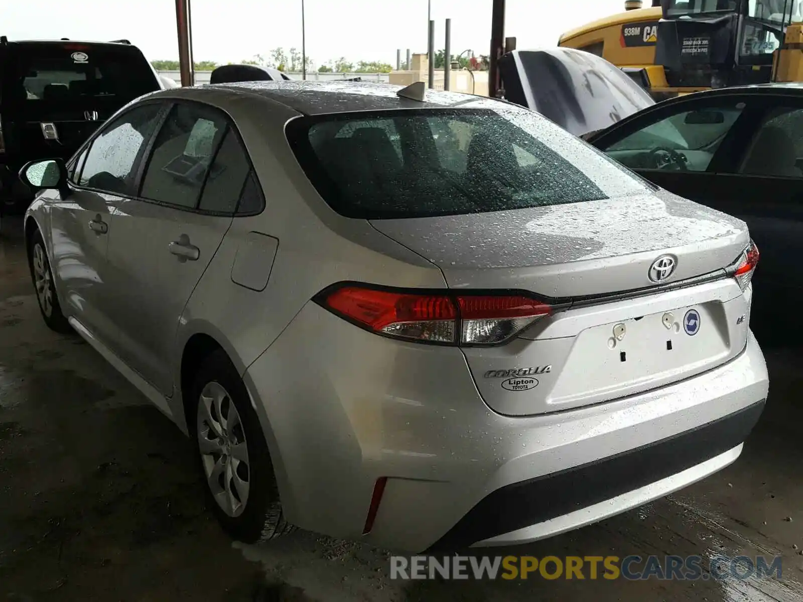 3 Photograph of a damaged car 5YFEPRAE3LP085202 TOYOTA COROLLA 2020