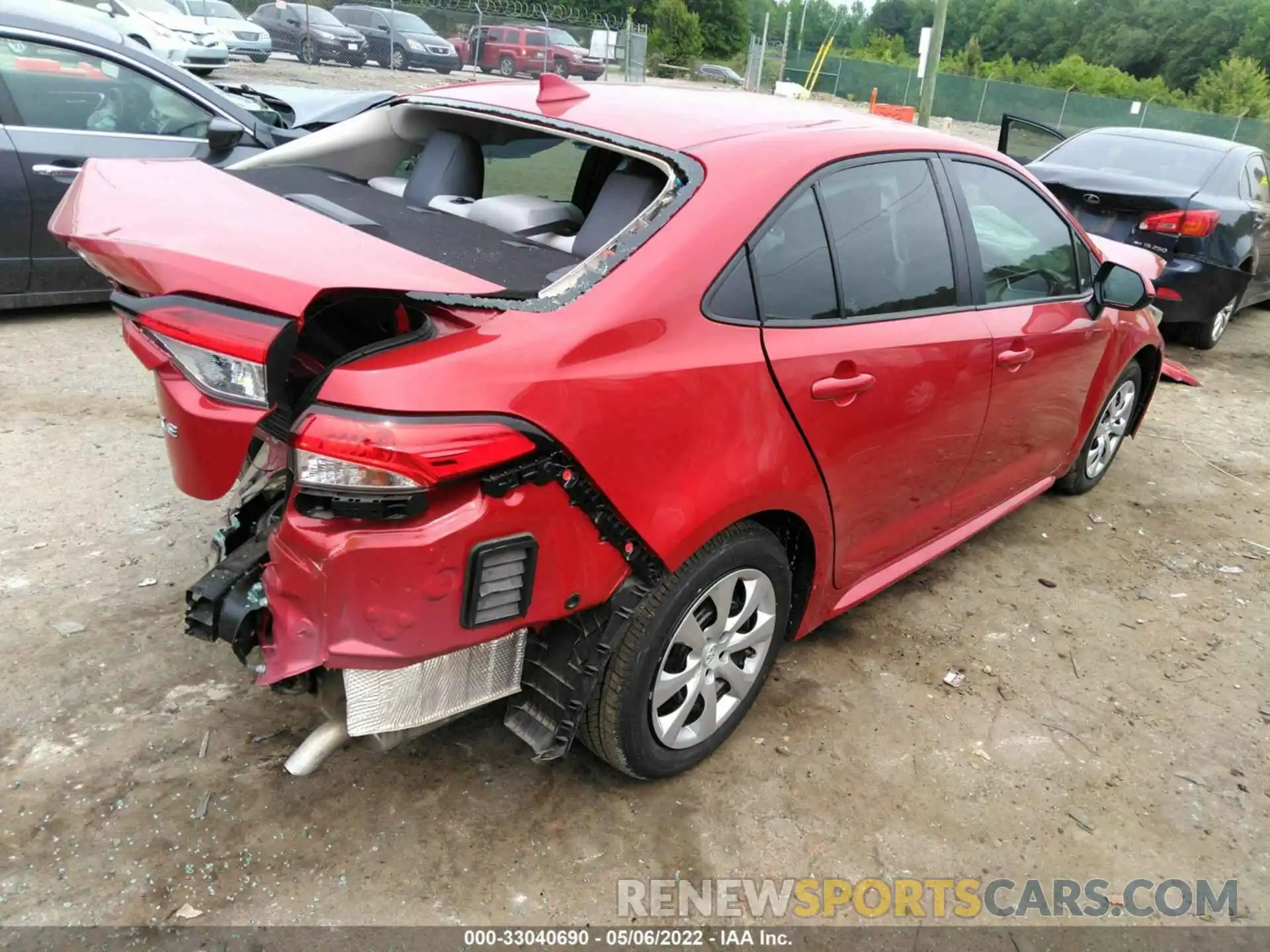 4 Photograph of a damaged car 5YFEPRAE3LP086267 TOYOTA COROLLA 2020