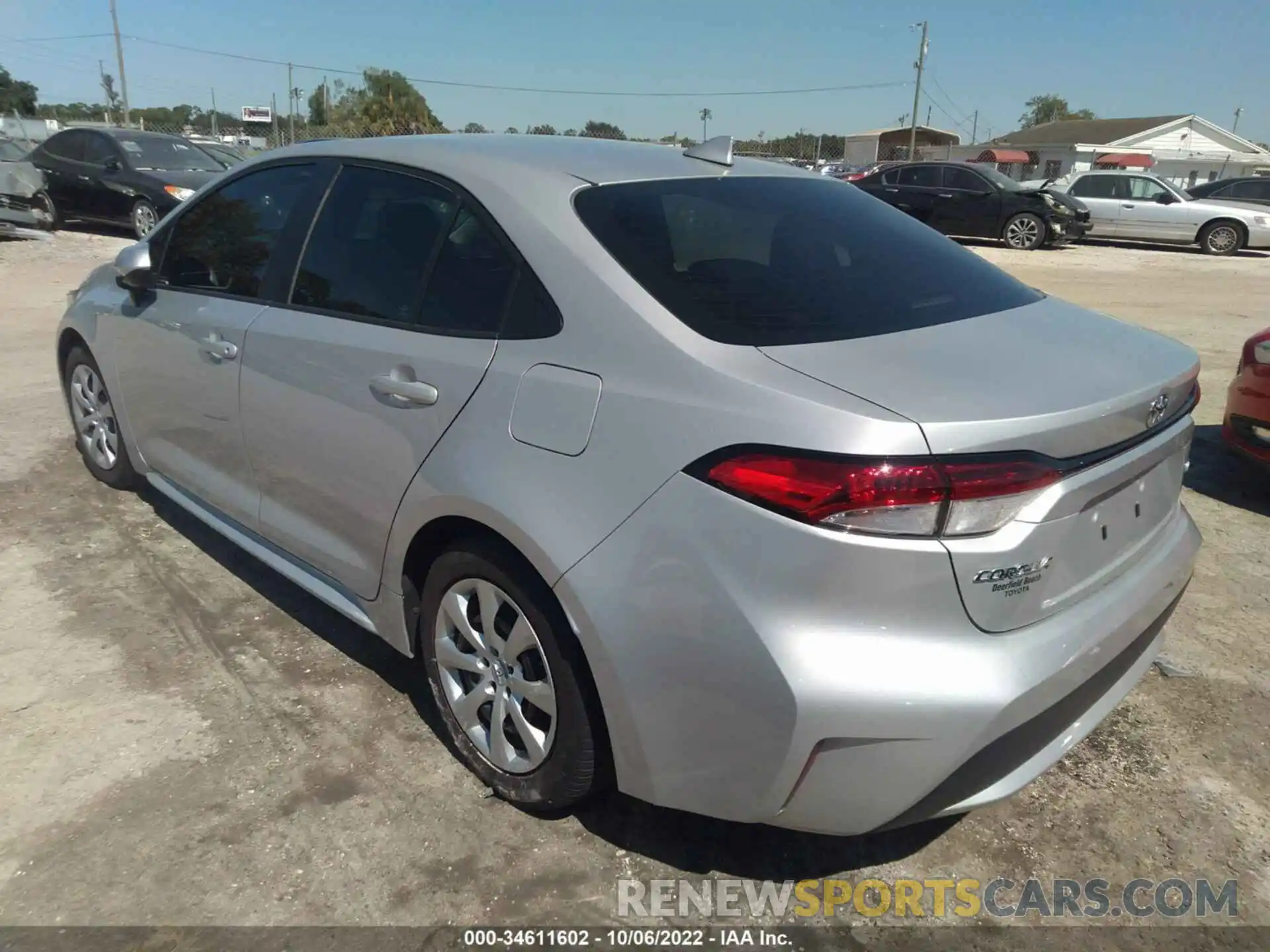 3 Photograph of a damaged car 5YFEPRAE3LP088133 TOYOTA COROLLA 2020