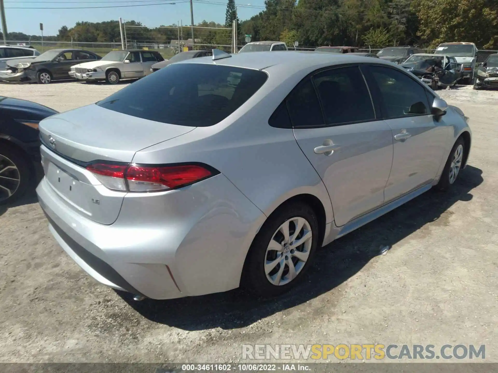 4 Photograph of a damaged car 5YFEPRAE3LP088133 TOYOTA COROLLA 2020