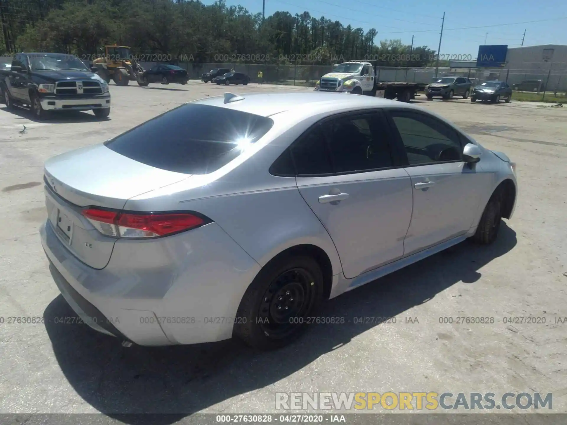 4 Photograph of a damaged car 5YFEPRAE3LP089136 TOYOTA COROLLA 2020