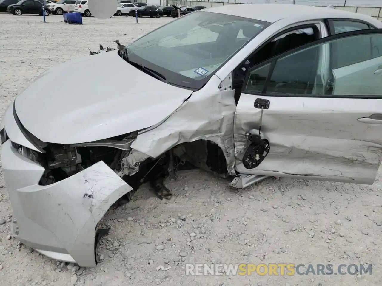 9 Photograph of a damaged car 5YFEPRAE3LP089878 TOYOTA COROLLA 2020