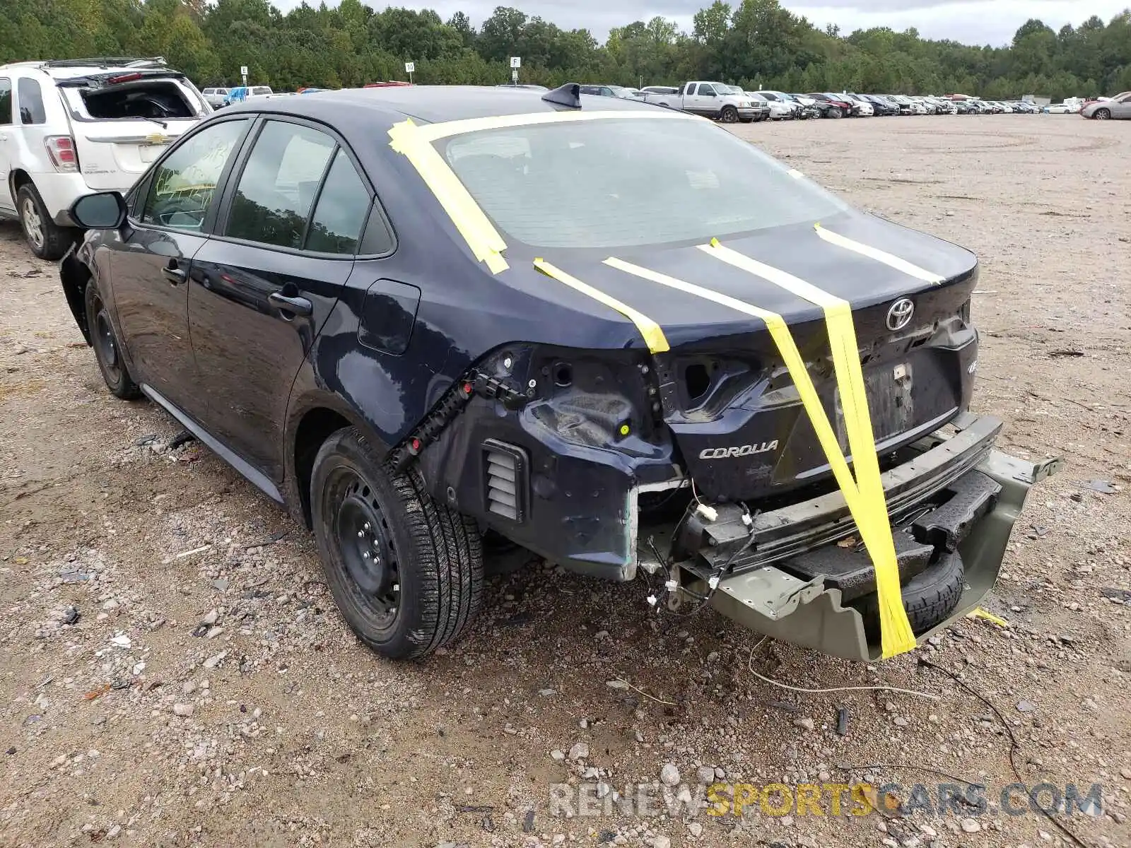 3 Photograph of a damaged car 5YFEPRAE3LP090318 TOYOTA COROLLA 2020