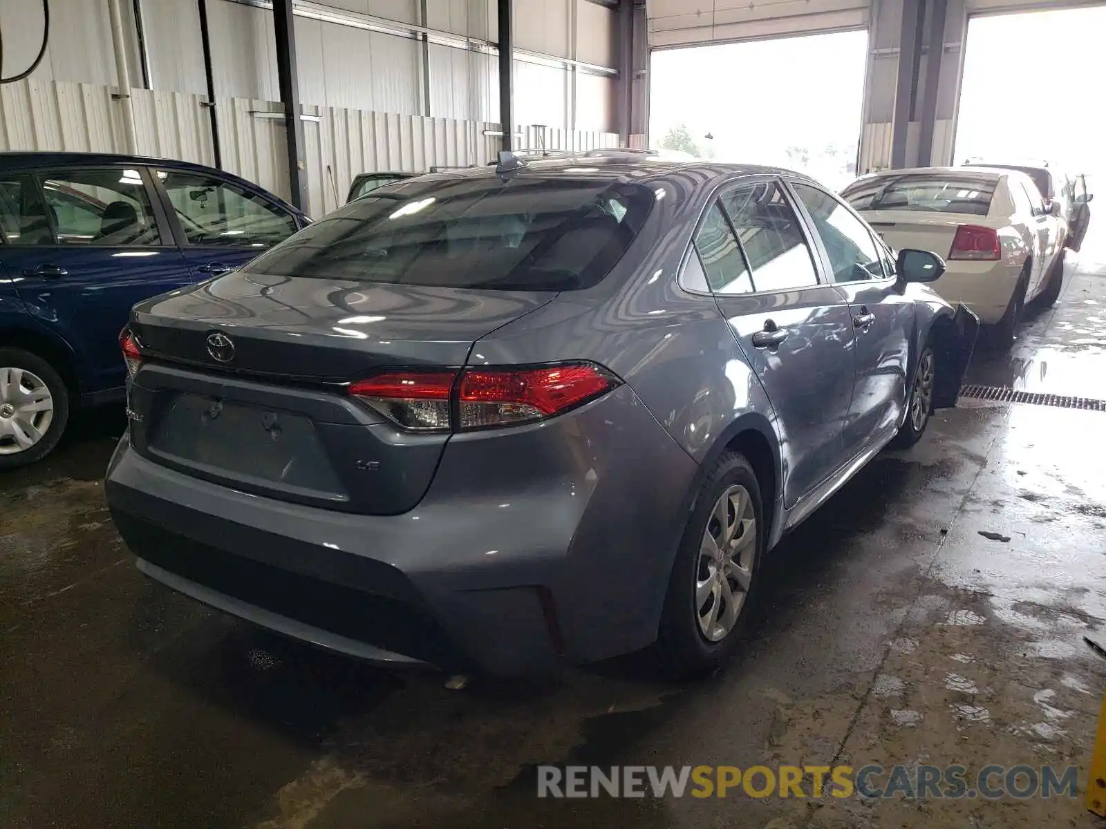 4 Photograph of a damaged car 5YFEPRAE3LP090383 TOYOTA COROLLA 2020