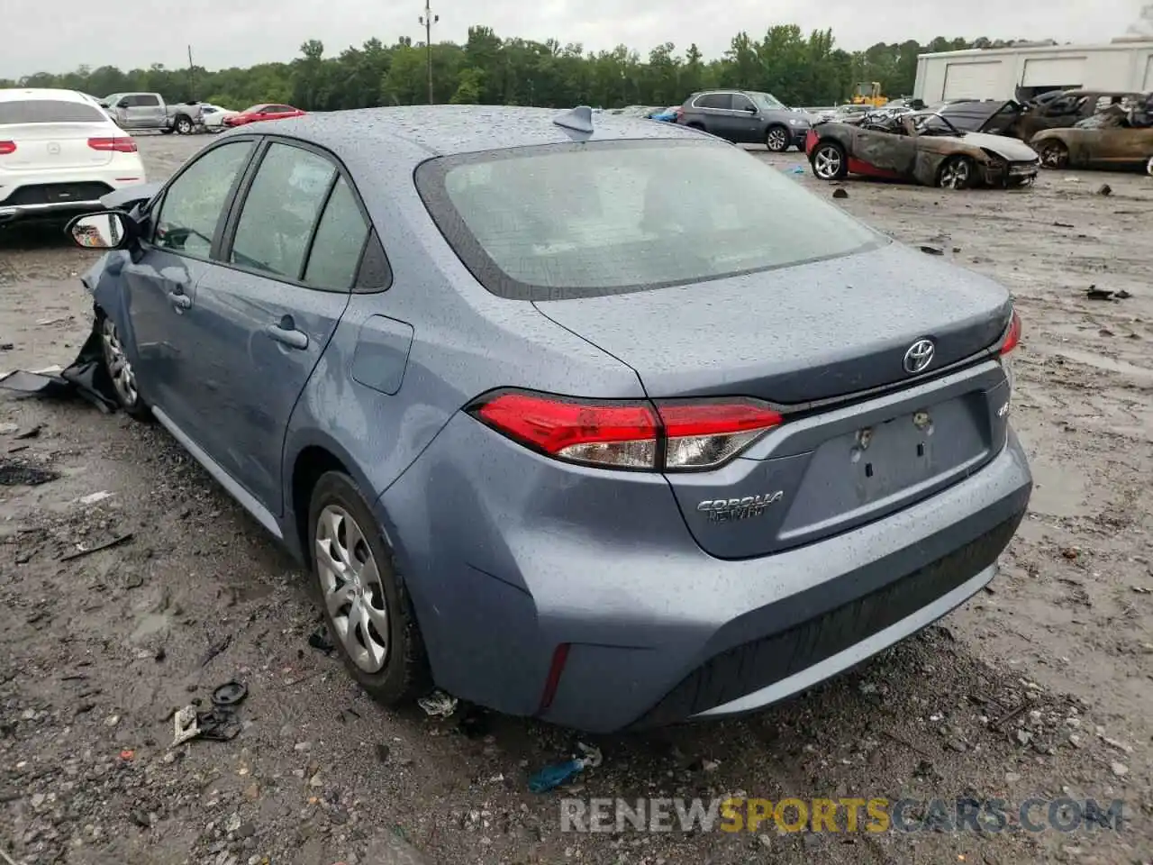 3 Photograph of a damaged car 5YFEPRAE3LP092490 TOYOTA COROLLA 2020