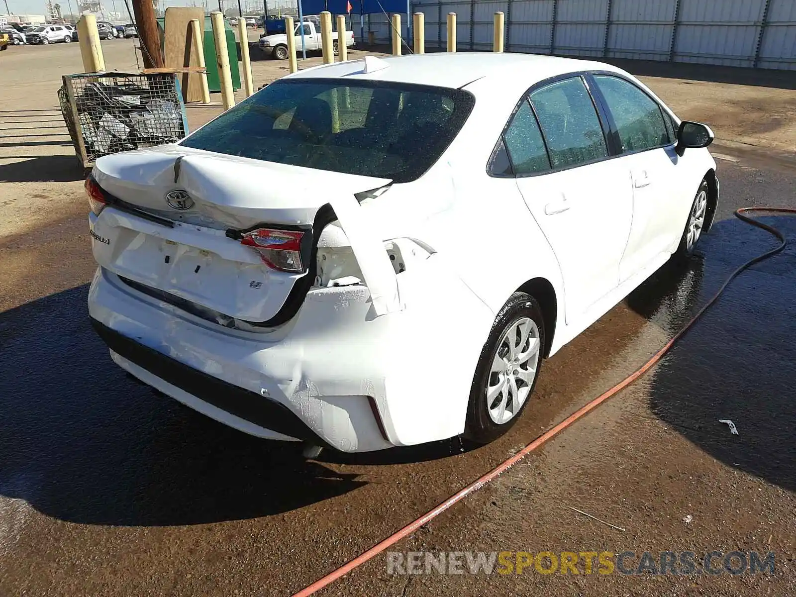 4 Photograph of a damaged car 5YFEPRAE3LP092862 TOYOTA COROLLA 2020