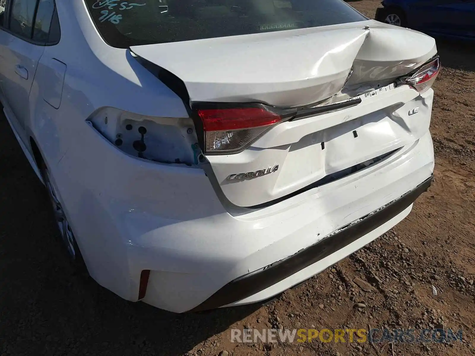 9 Photograph of a damaged car 5YFEPRAE3LP092862 TOYOTA COROLLA 2020