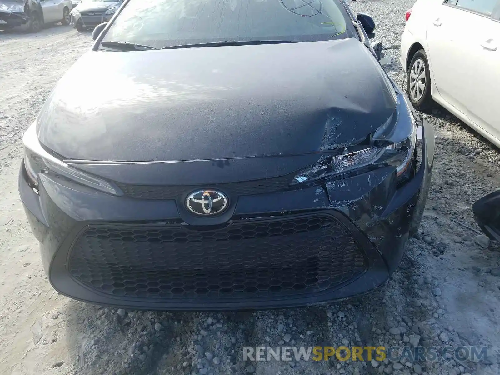 9 Photograph of a damaged car 5YFEPRAE3LP092957 TOYOTA COROLLA 2020