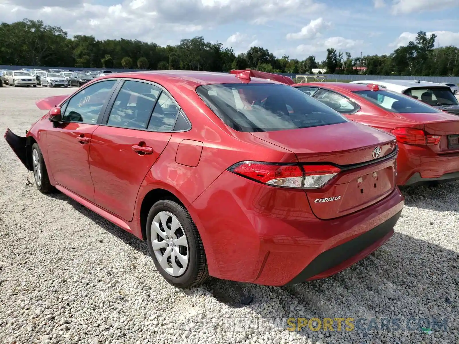 3 Photograph of a damaged car 5YFEPRAE3LP093073 TOYOTA COROLLA 2020